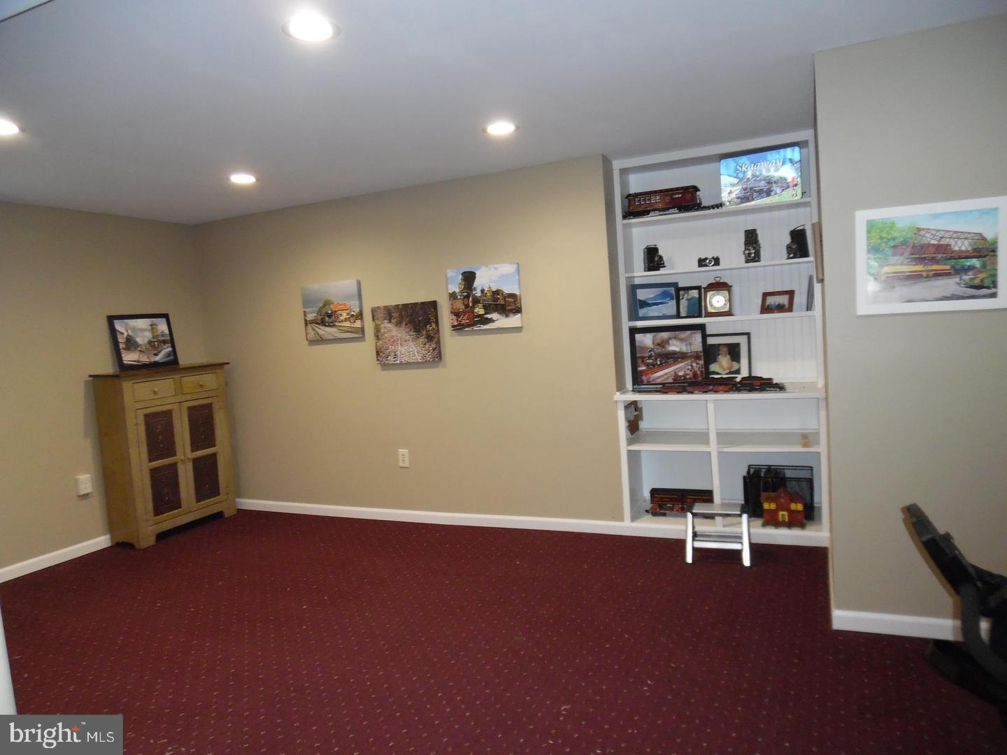 EAST EVERGREEN ESTATES - Residential