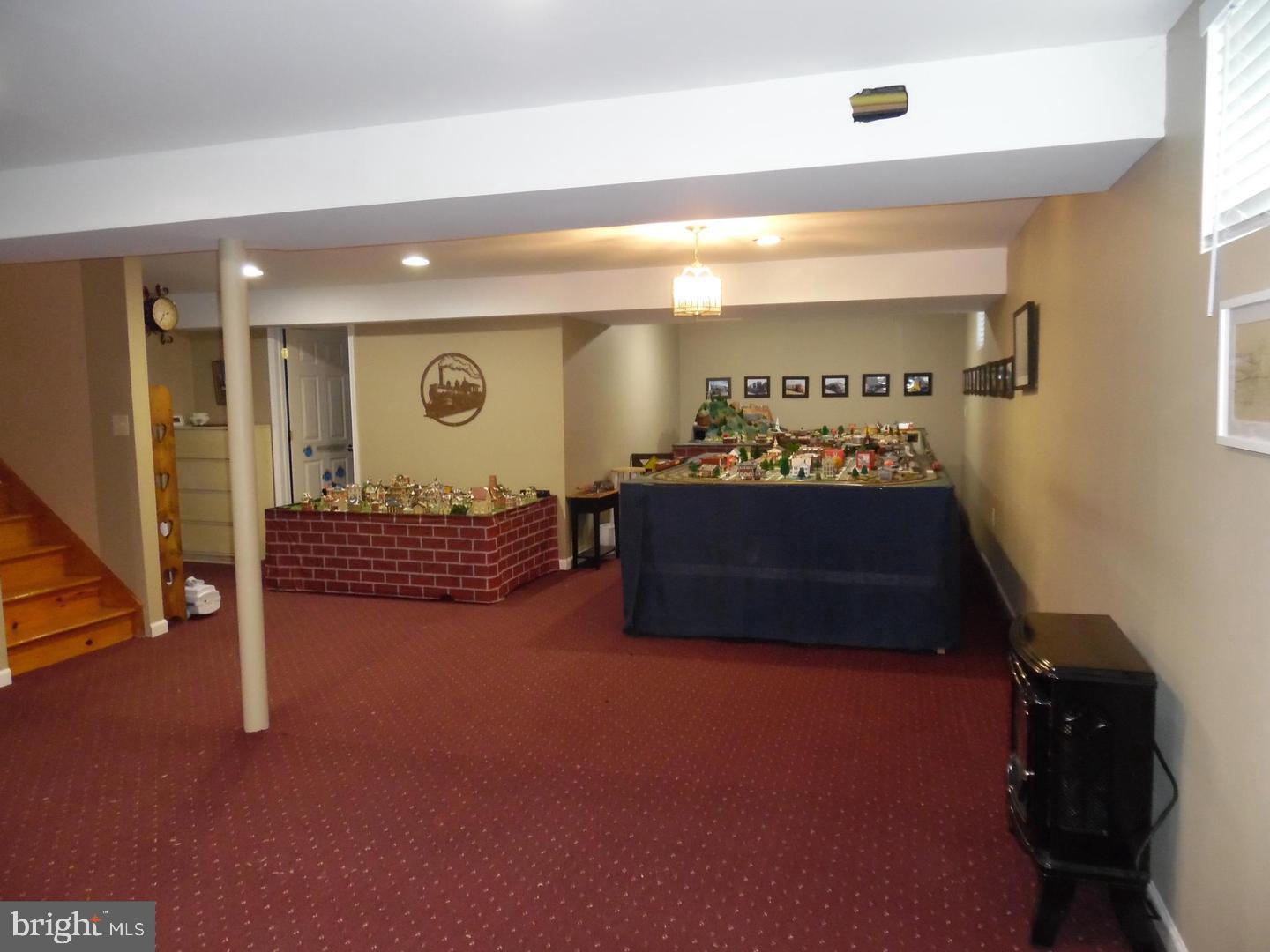 EAST EVERGREEN ESTATES - Residential