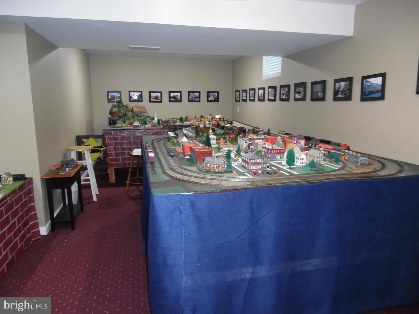 EAST EVERGREEN ESTATES - Residential