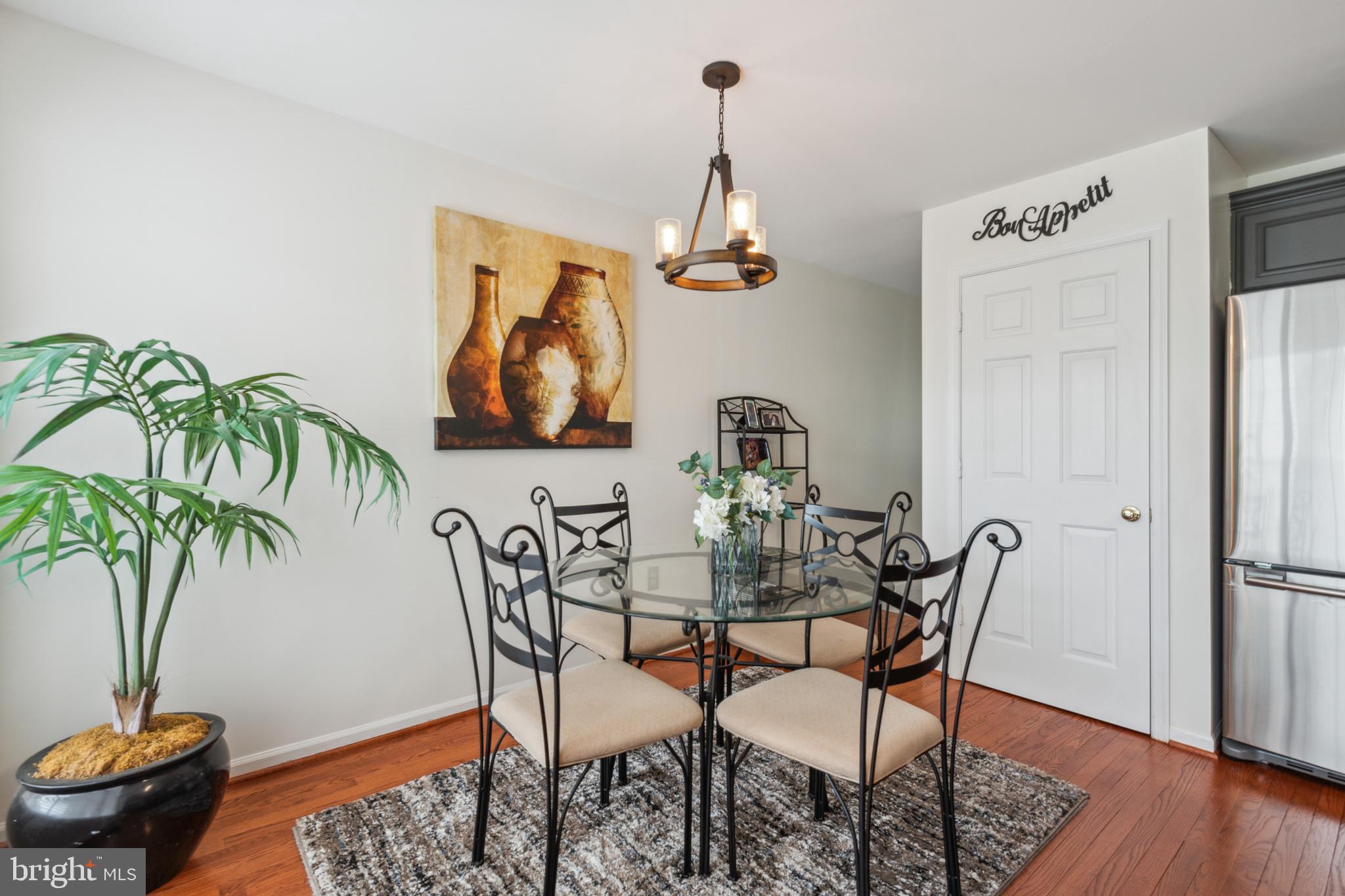 LAKEWOOD EST SUB - Residential