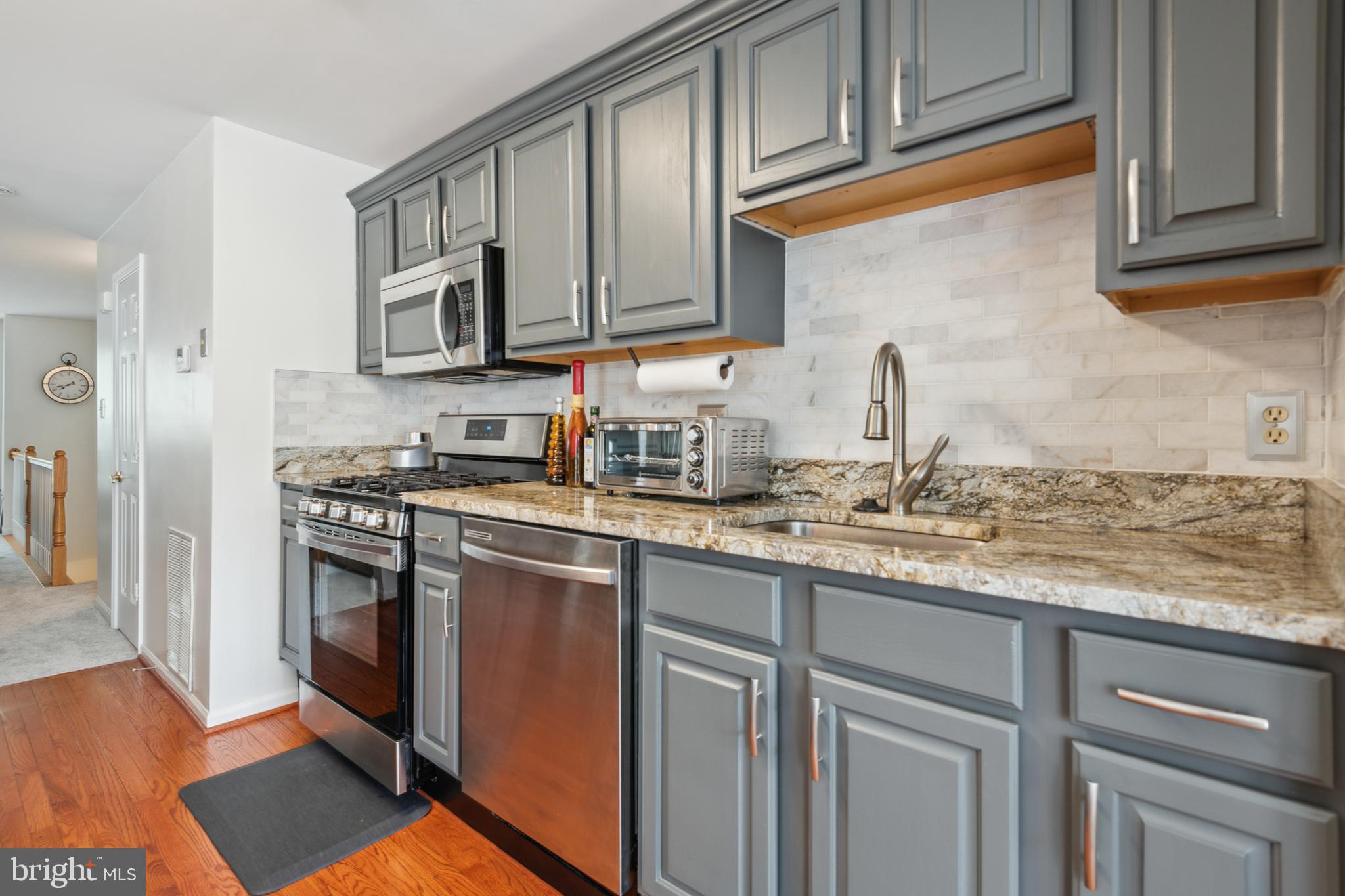 LAKEWOOD EST SUB - Residential