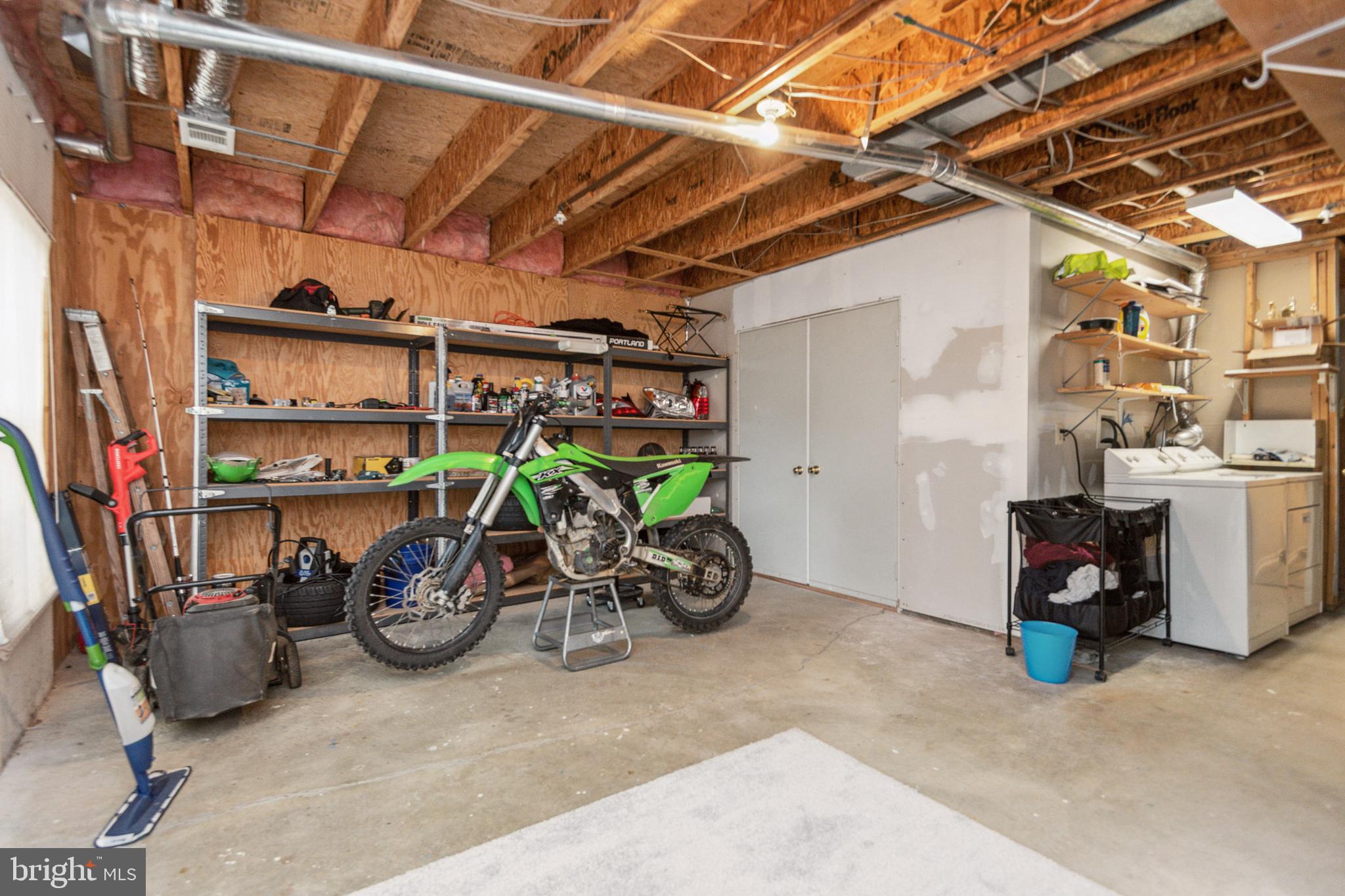 LAKEWOOD EST SUB - Residential