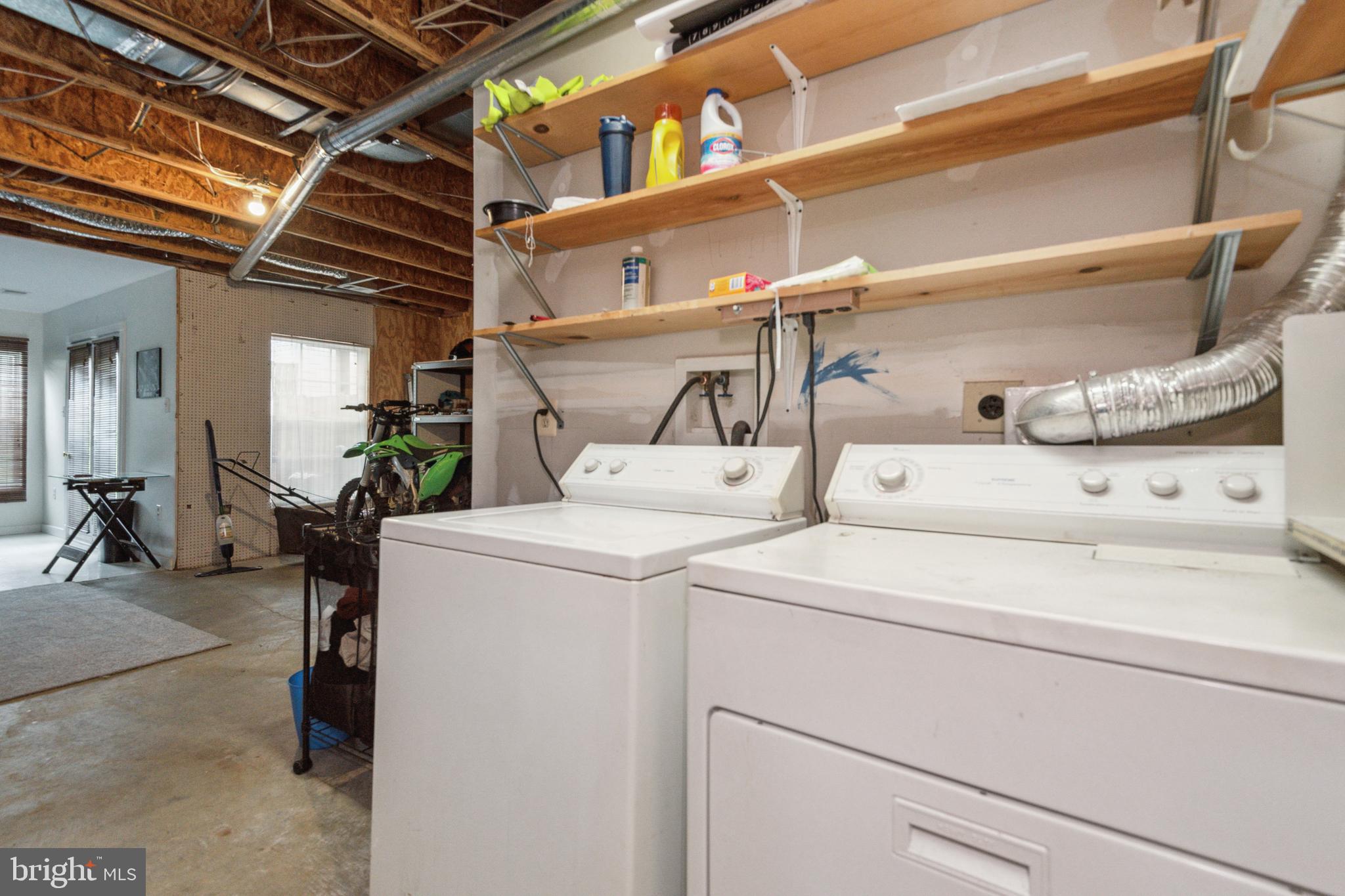 LAKEWOOD EST SUB - Residential