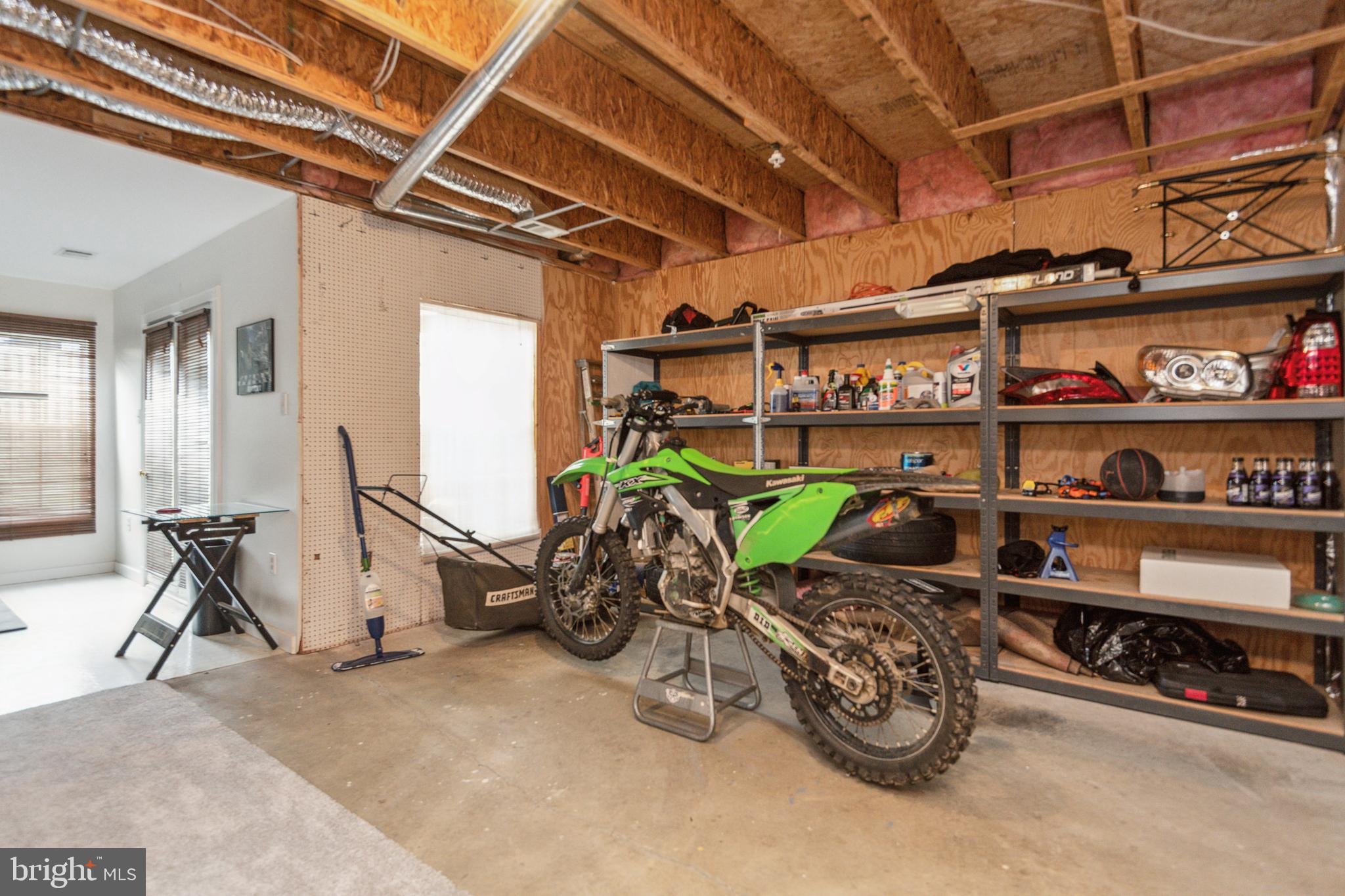 LAKEWOOD EST SUB - Residential