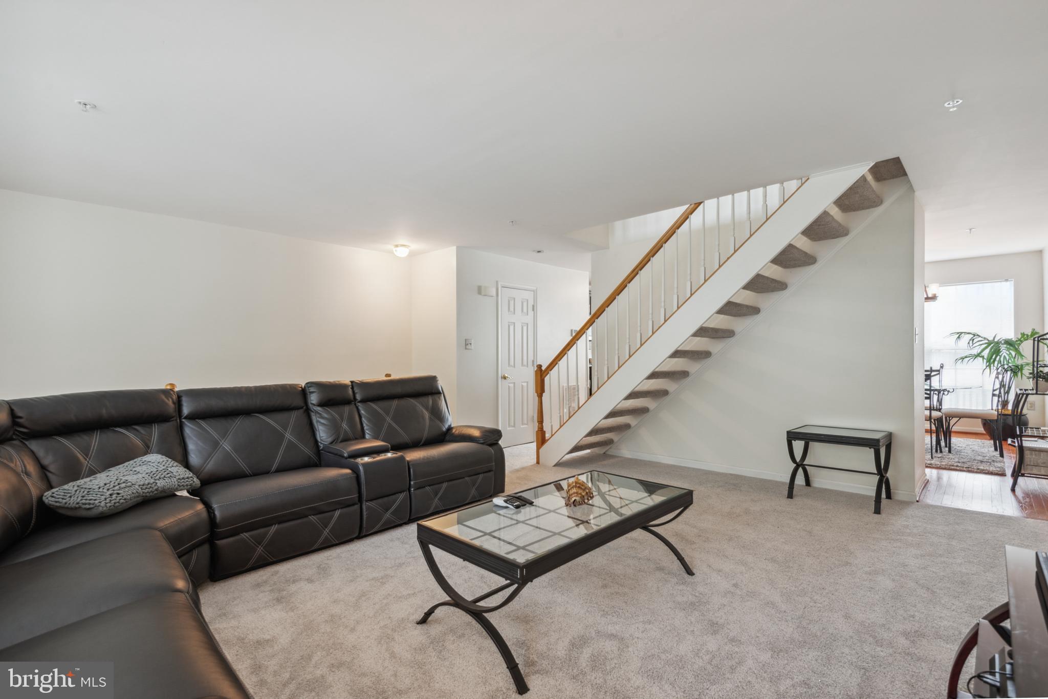 LAKEWOOD EST SUB - Residential