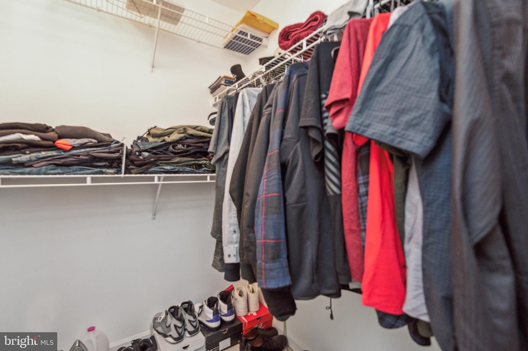 LAKEWOOD EST SUB - Residential