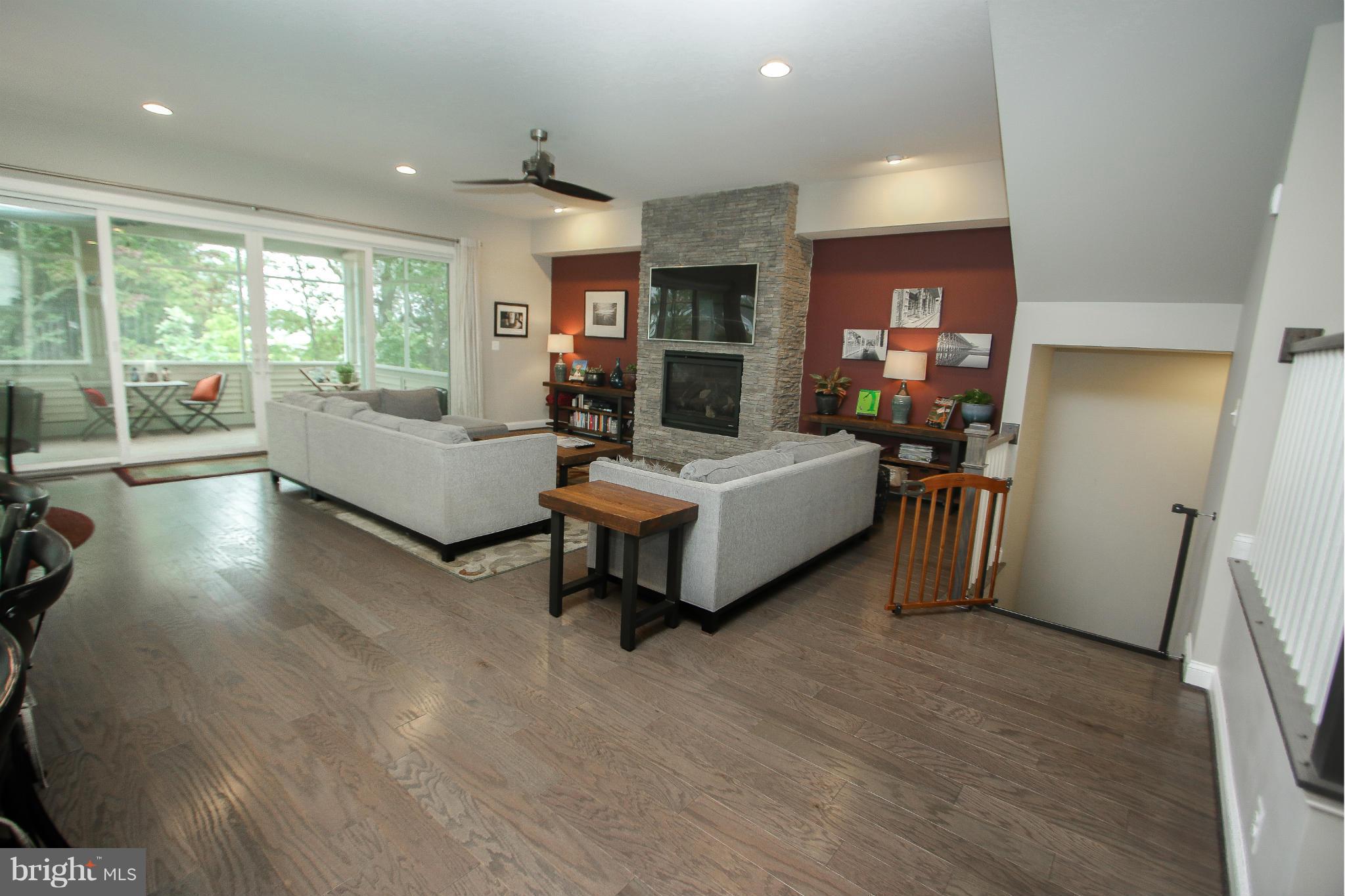BRAMBLETON LANDBAY 3 - Residential Lease