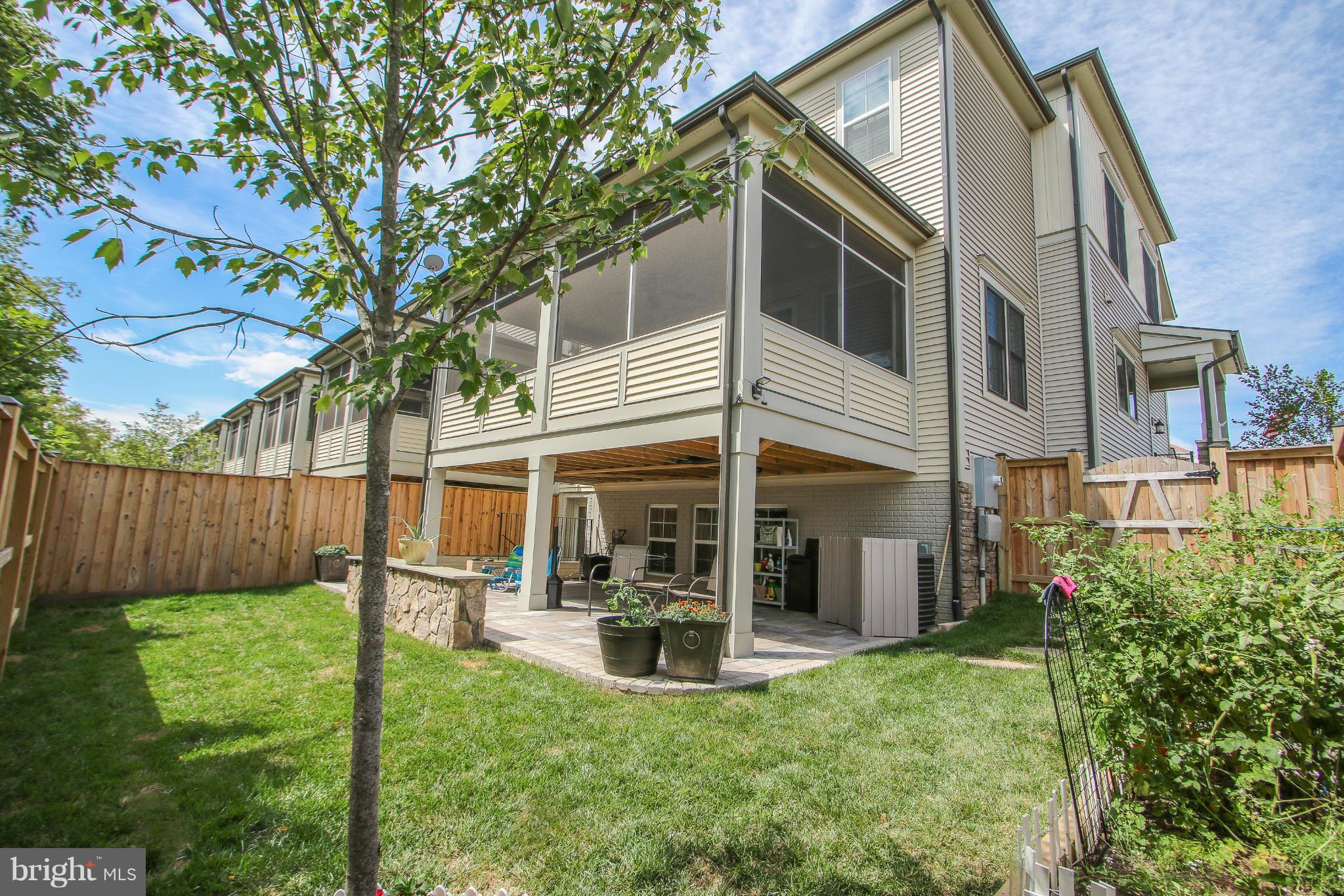 BRAMBLETON LANDBAY 3 - Residential Lease