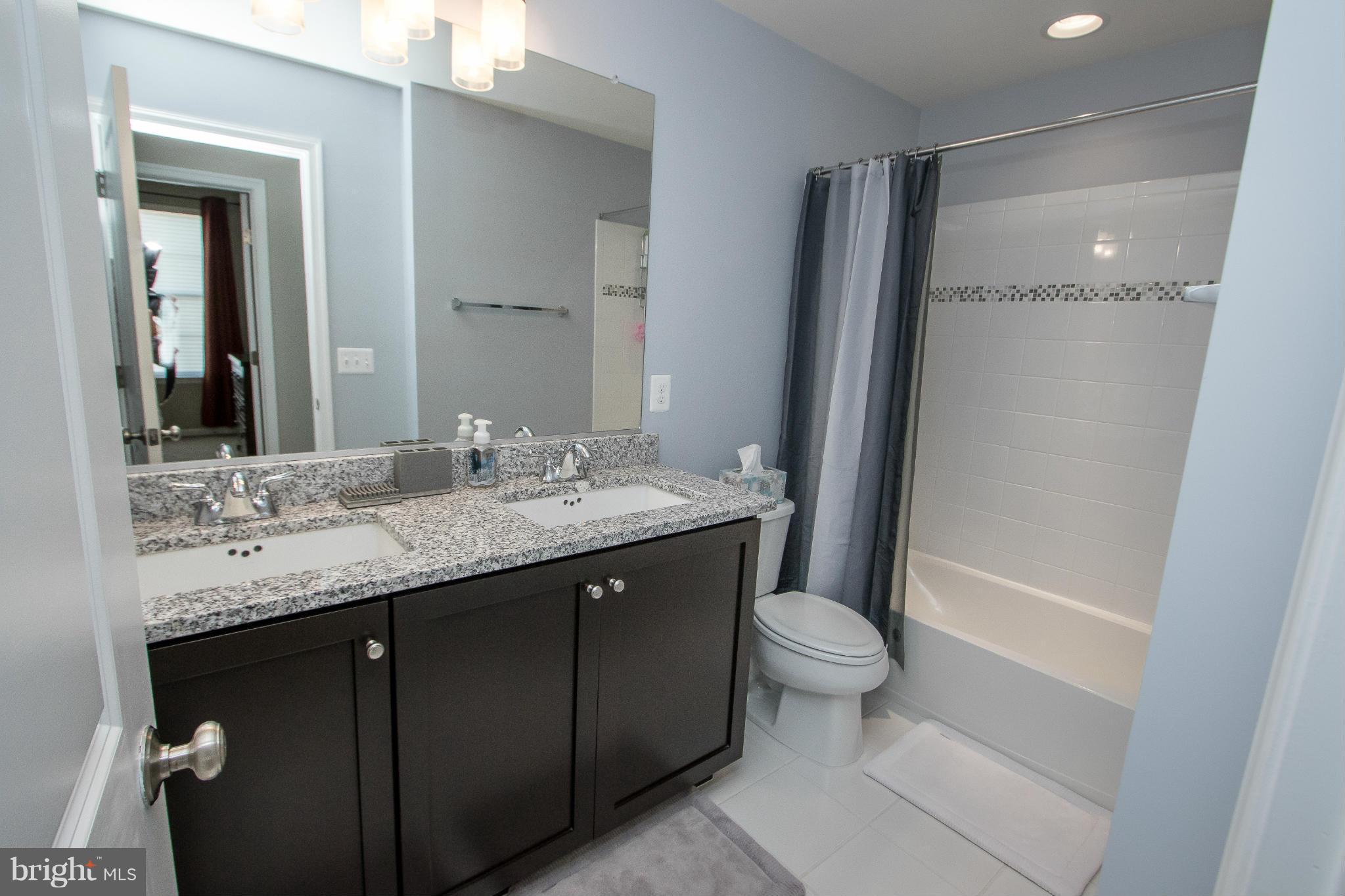 BRAMBLETON LANDBAY 3 - Residential Lease