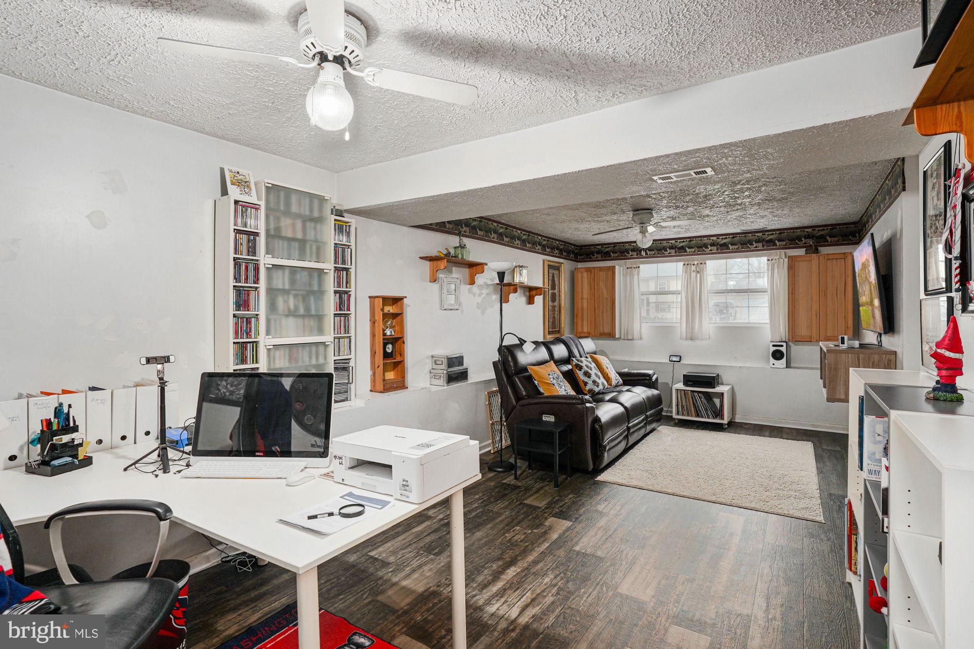 VISTA WOODS - Residential