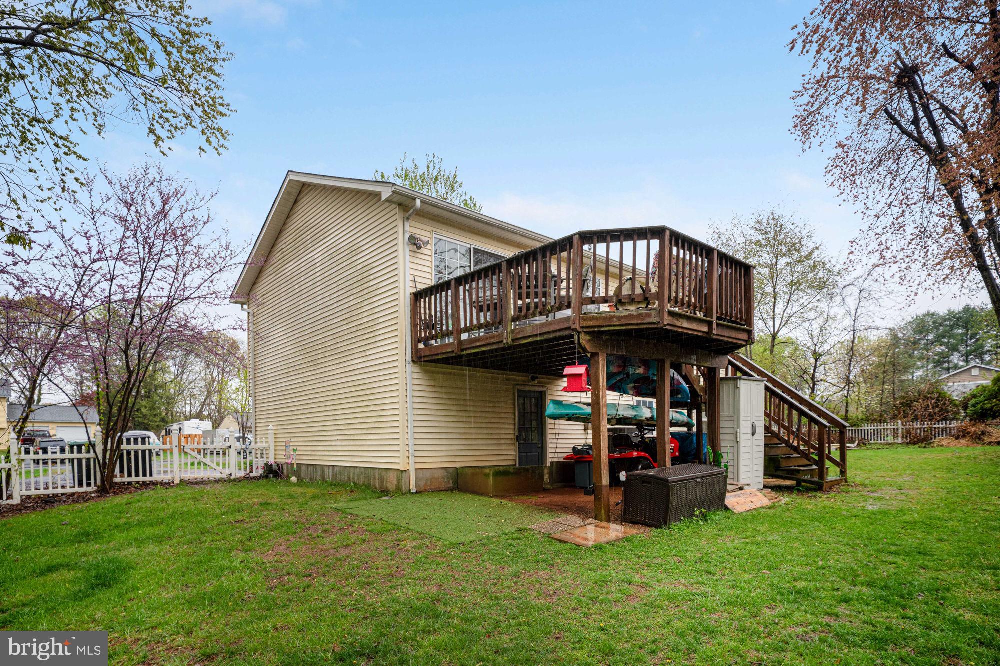 VISTA WOODS - Residential