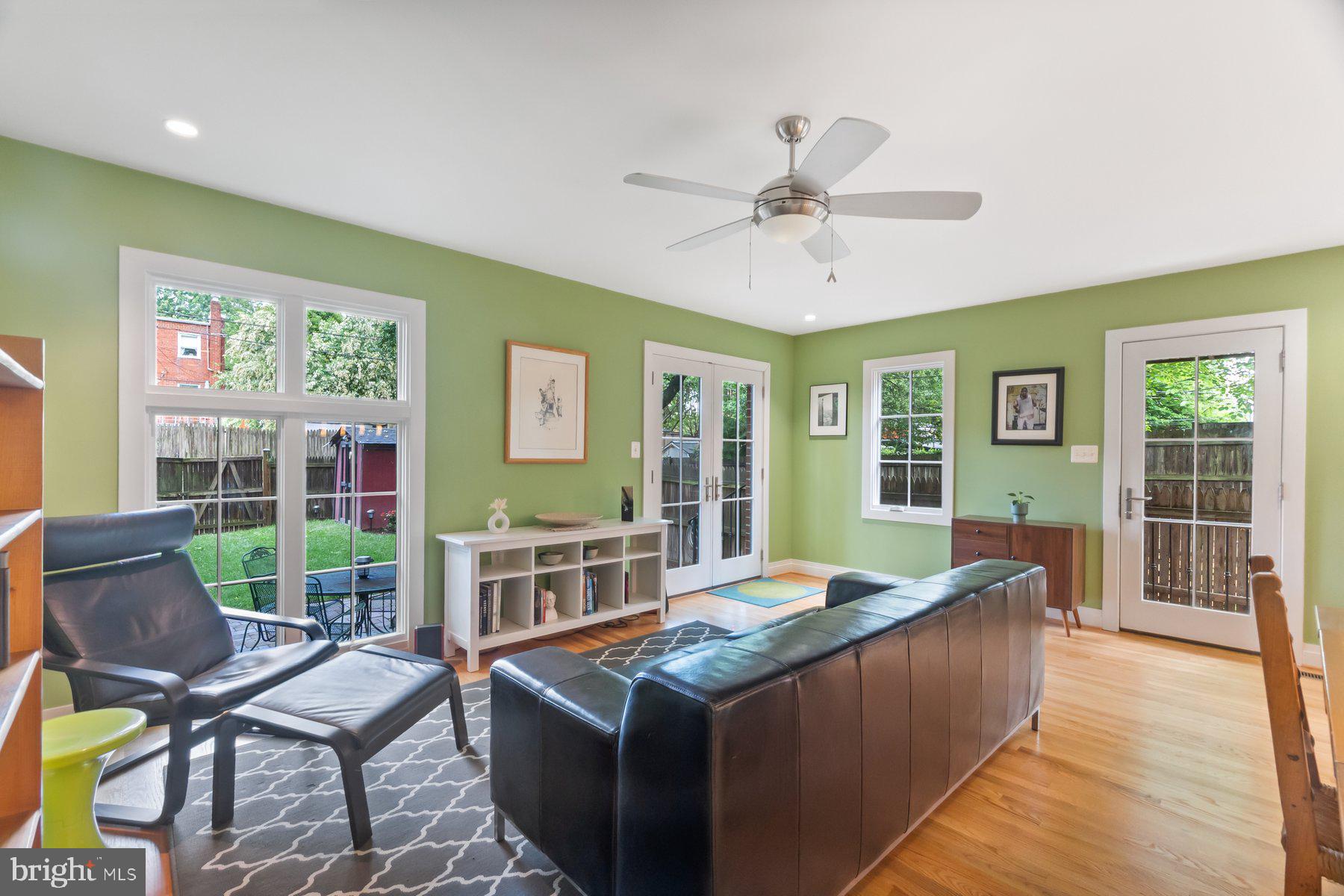 PATRICK HENRY - Residential