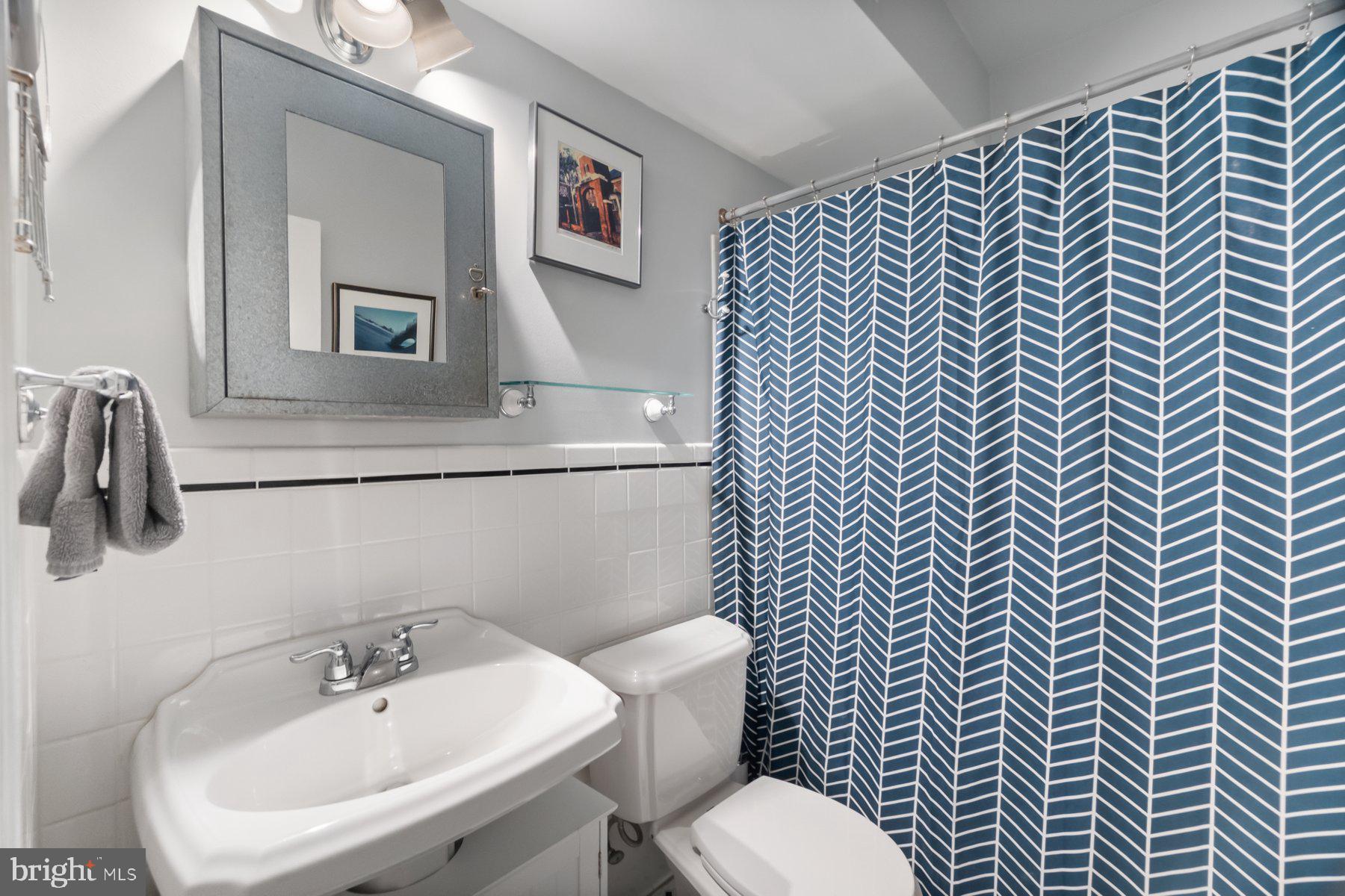 PATRICK HENRY - Residential