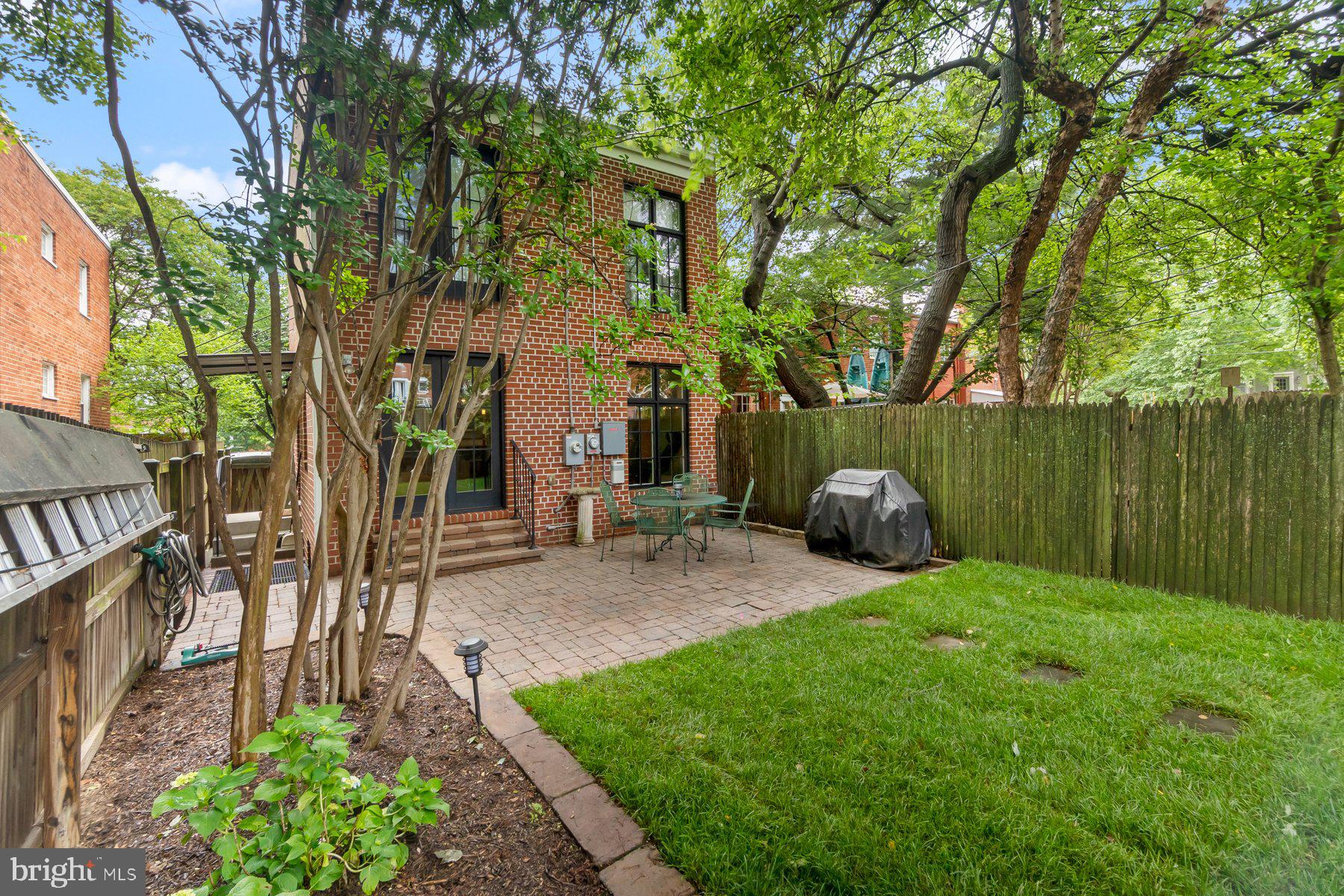 PATRICK HENRY - Residential