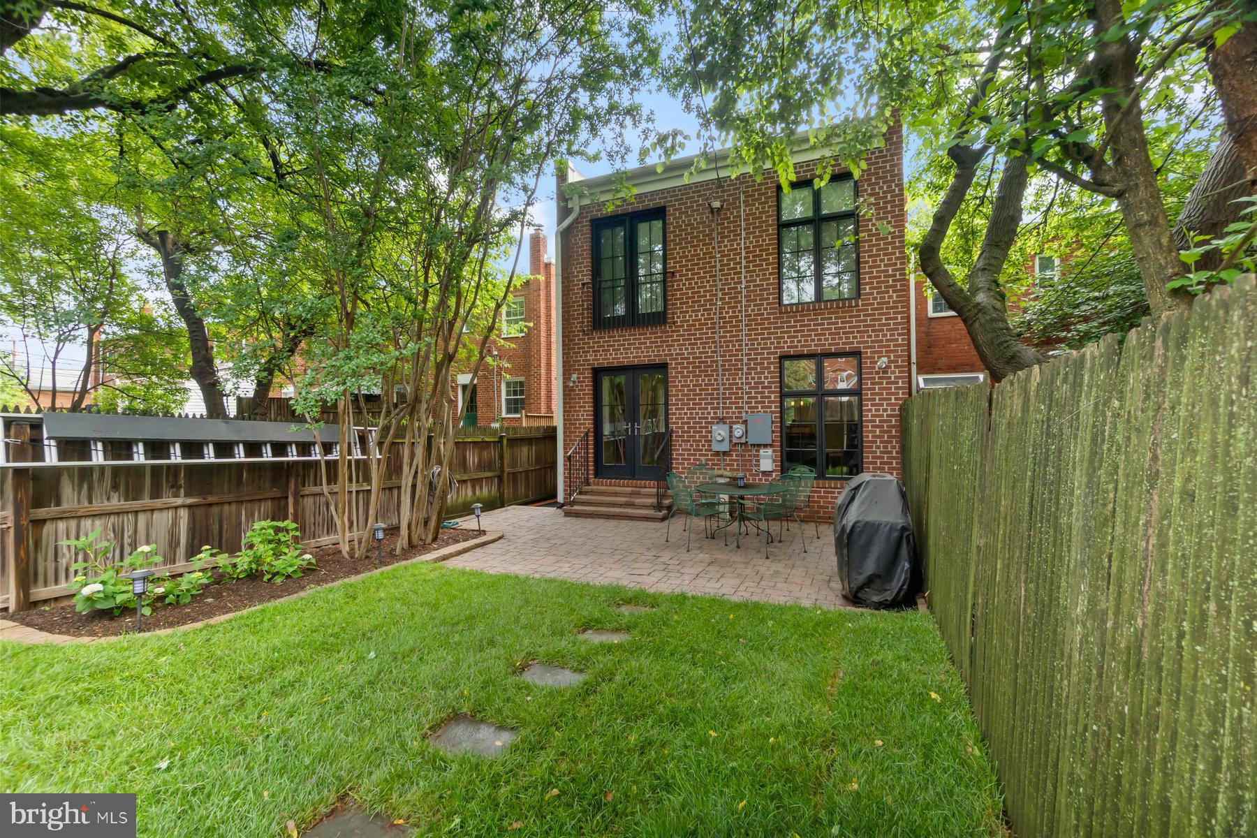 PATRICK HENRY - Residential