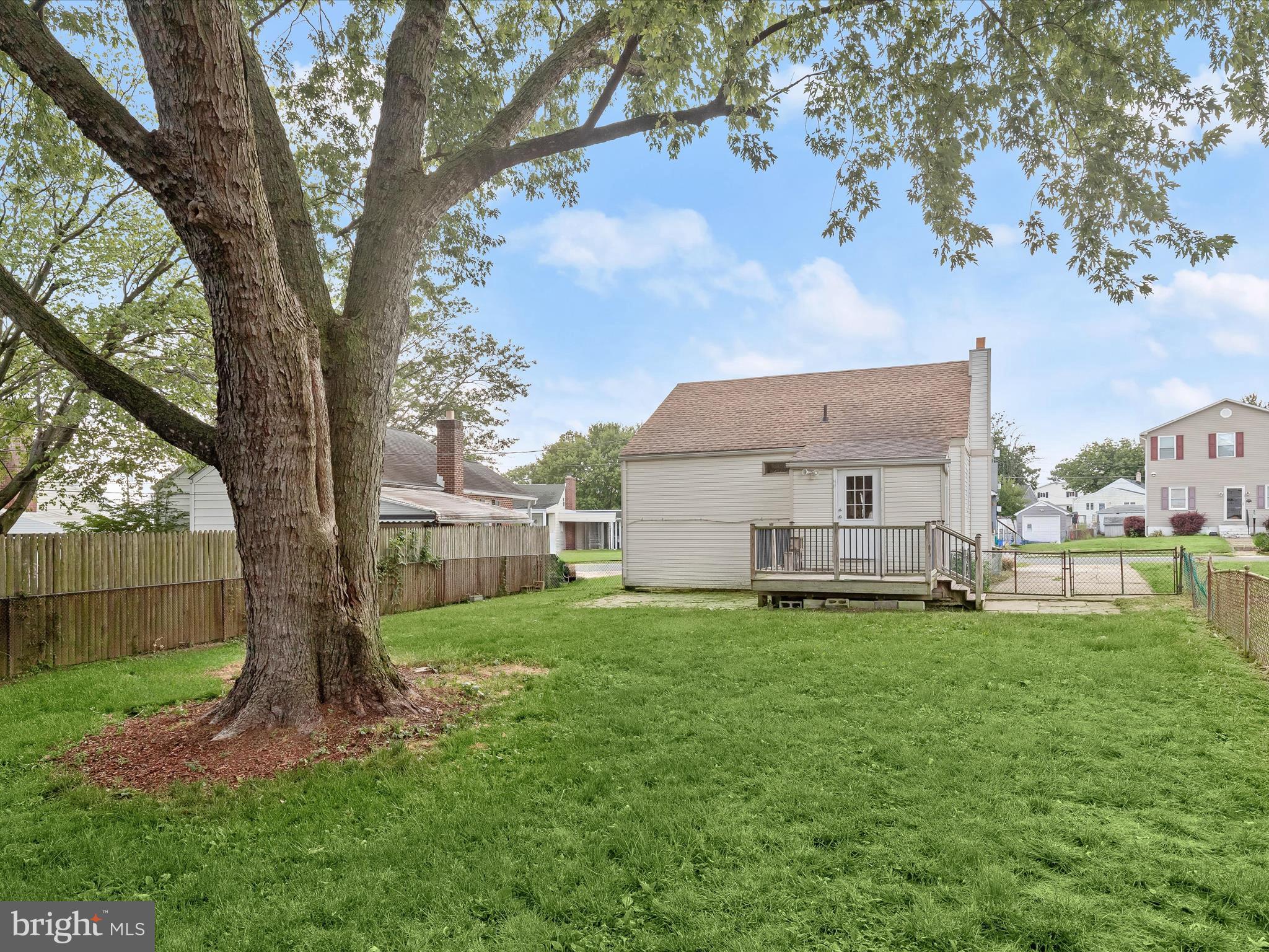 GRAY MANOR - Residential