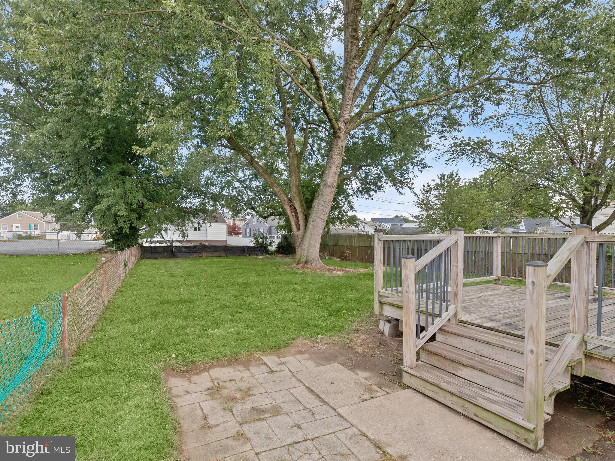 GRAY MANOR - Residential