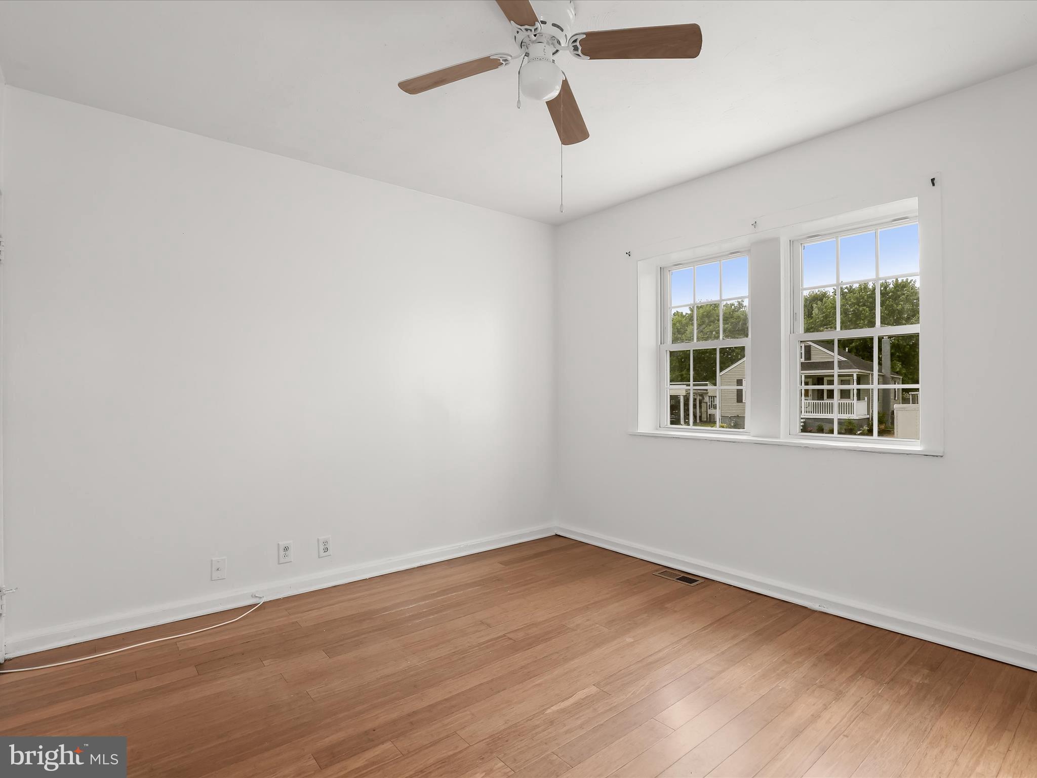 GRAY MANOR - Residential