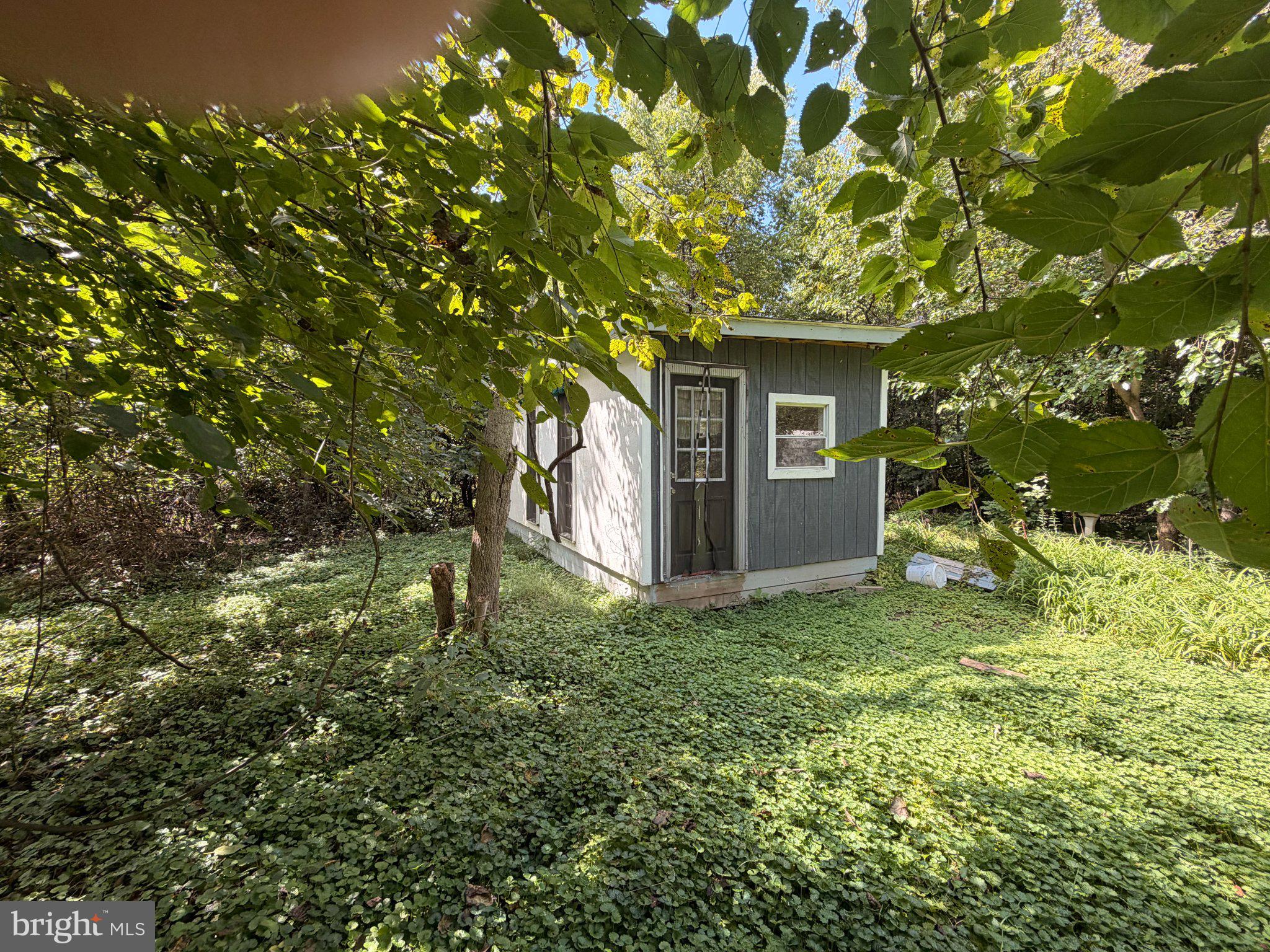 27942 OLD MORGNEC ROAD