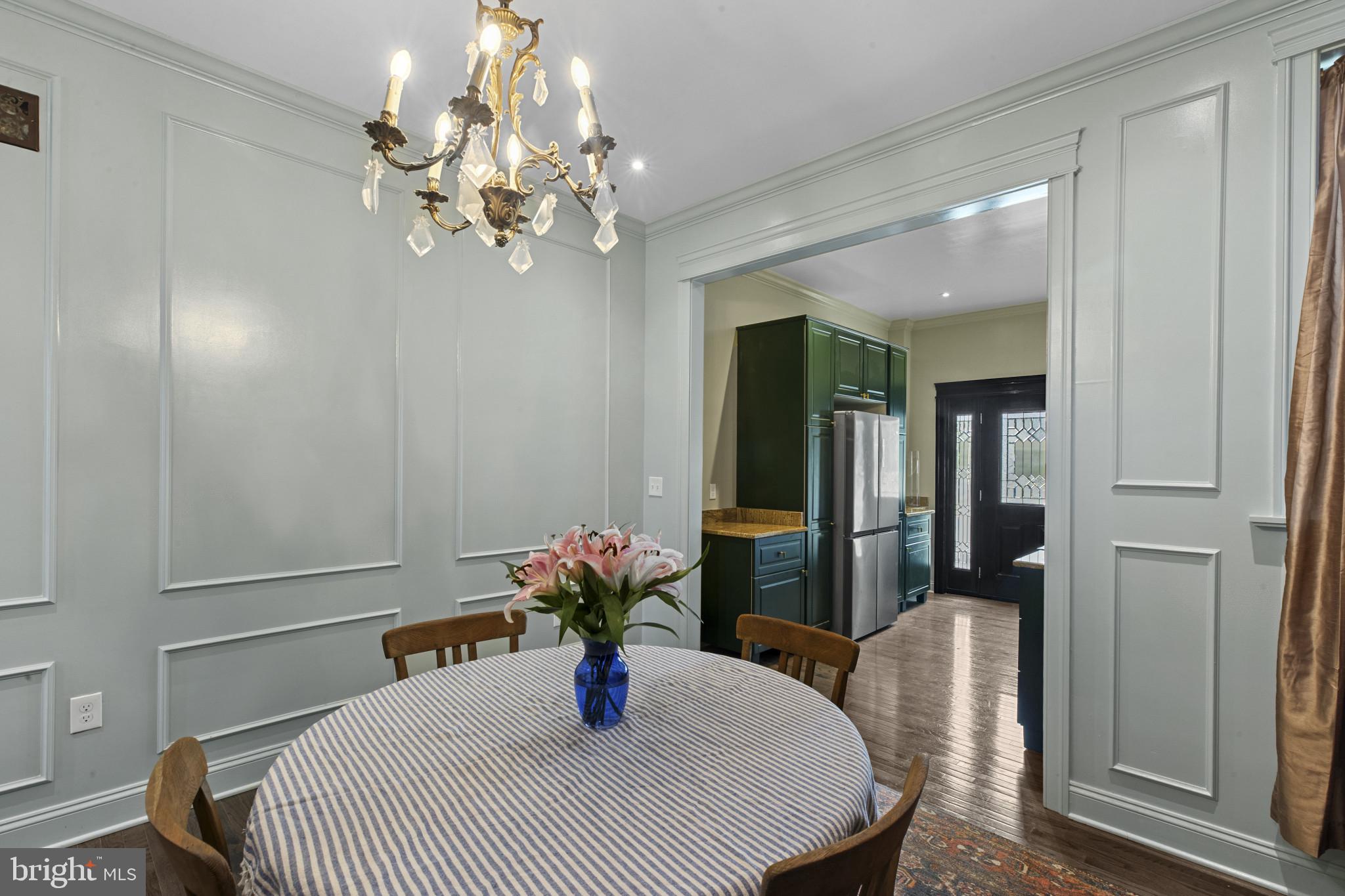 JOHNSTON SQUARE - Residential