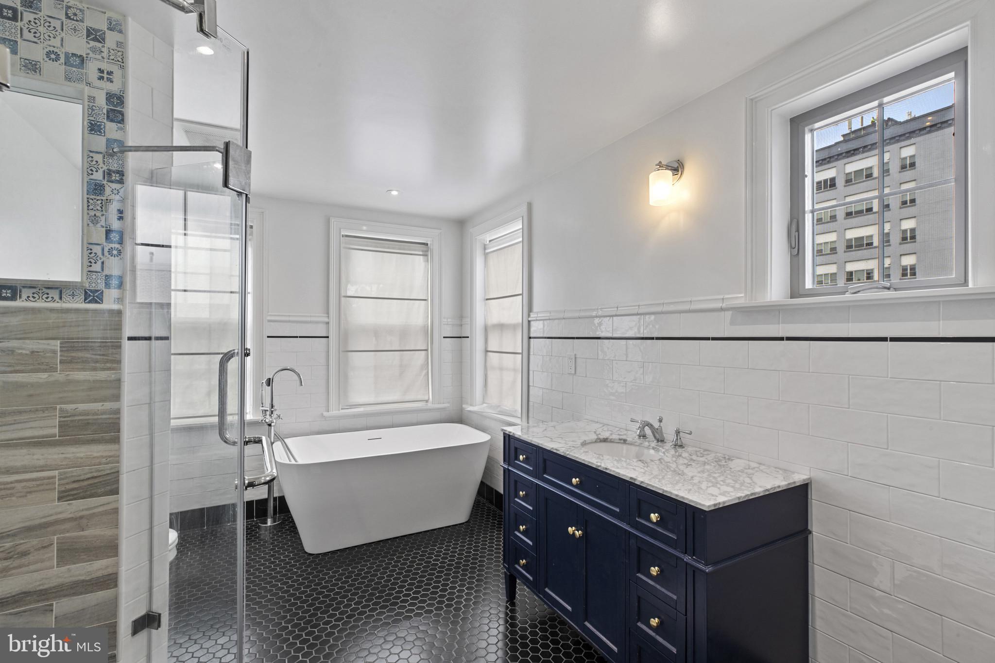 JOHNSTON SQUARE - Residential