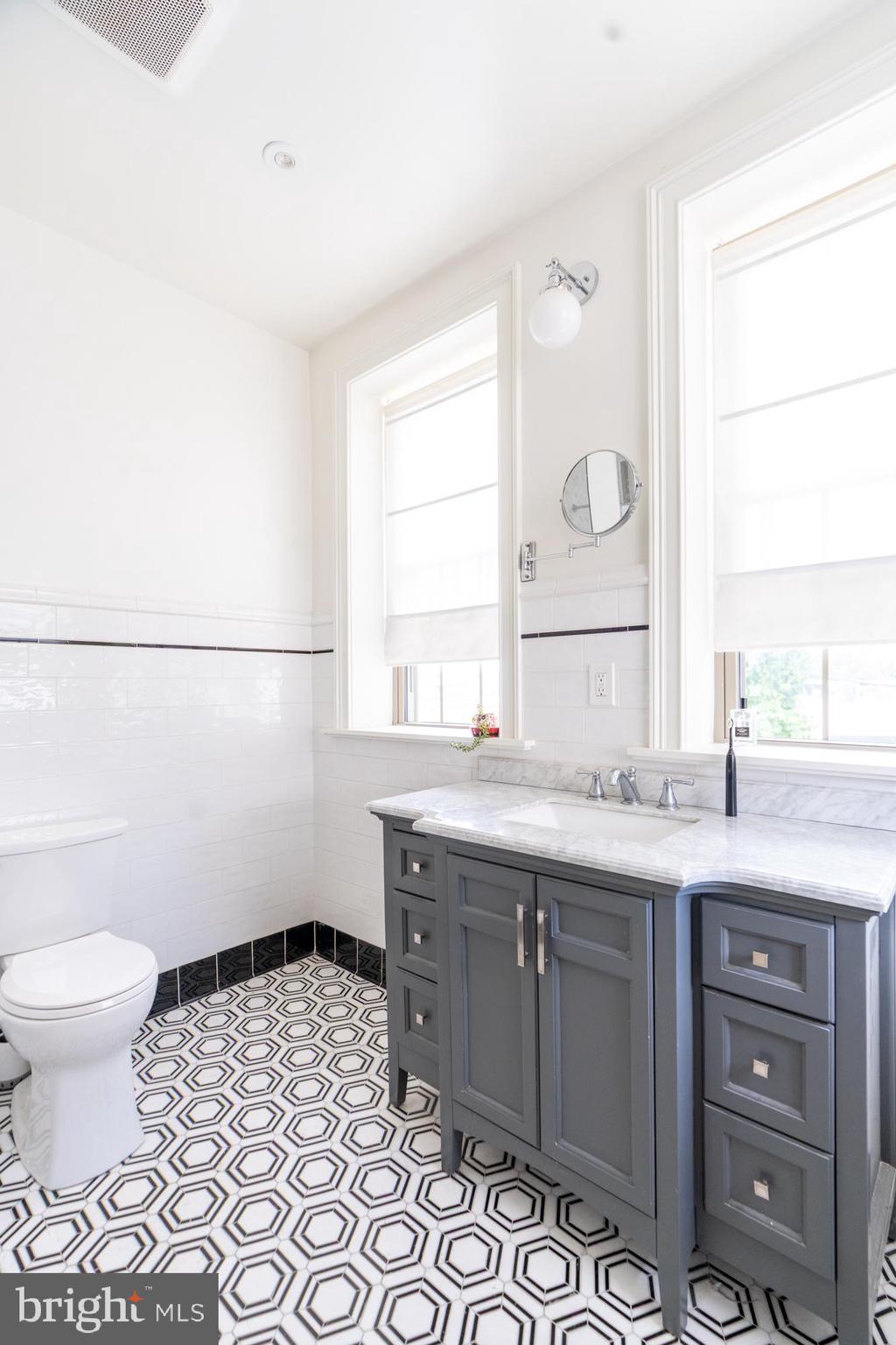 JOHNSTON SQUARE - Residential