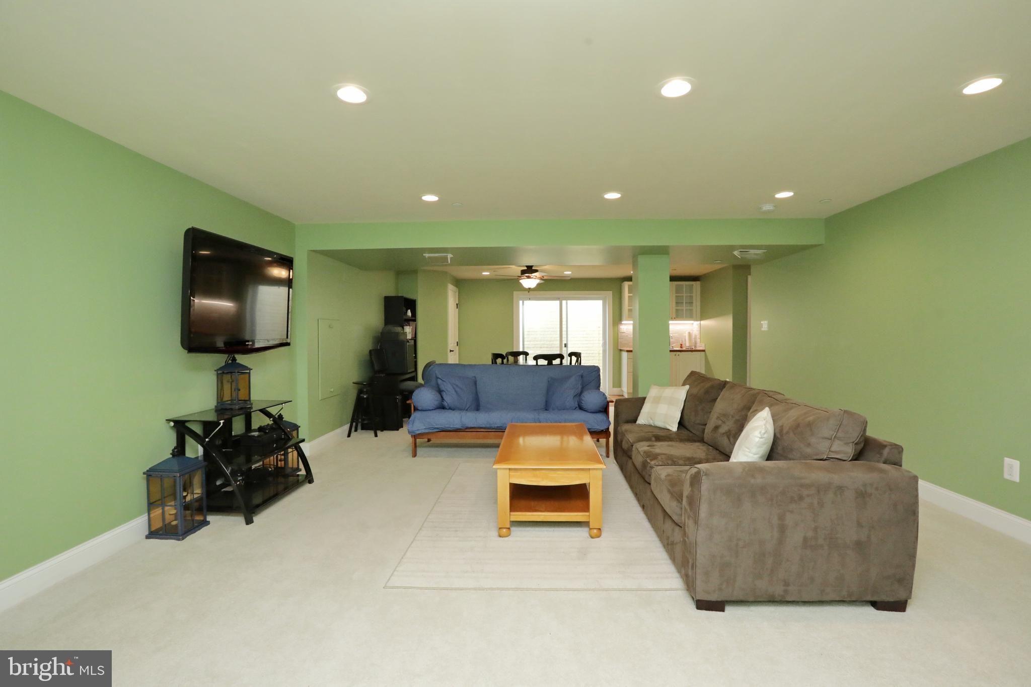 BROAD CREEK - Residential