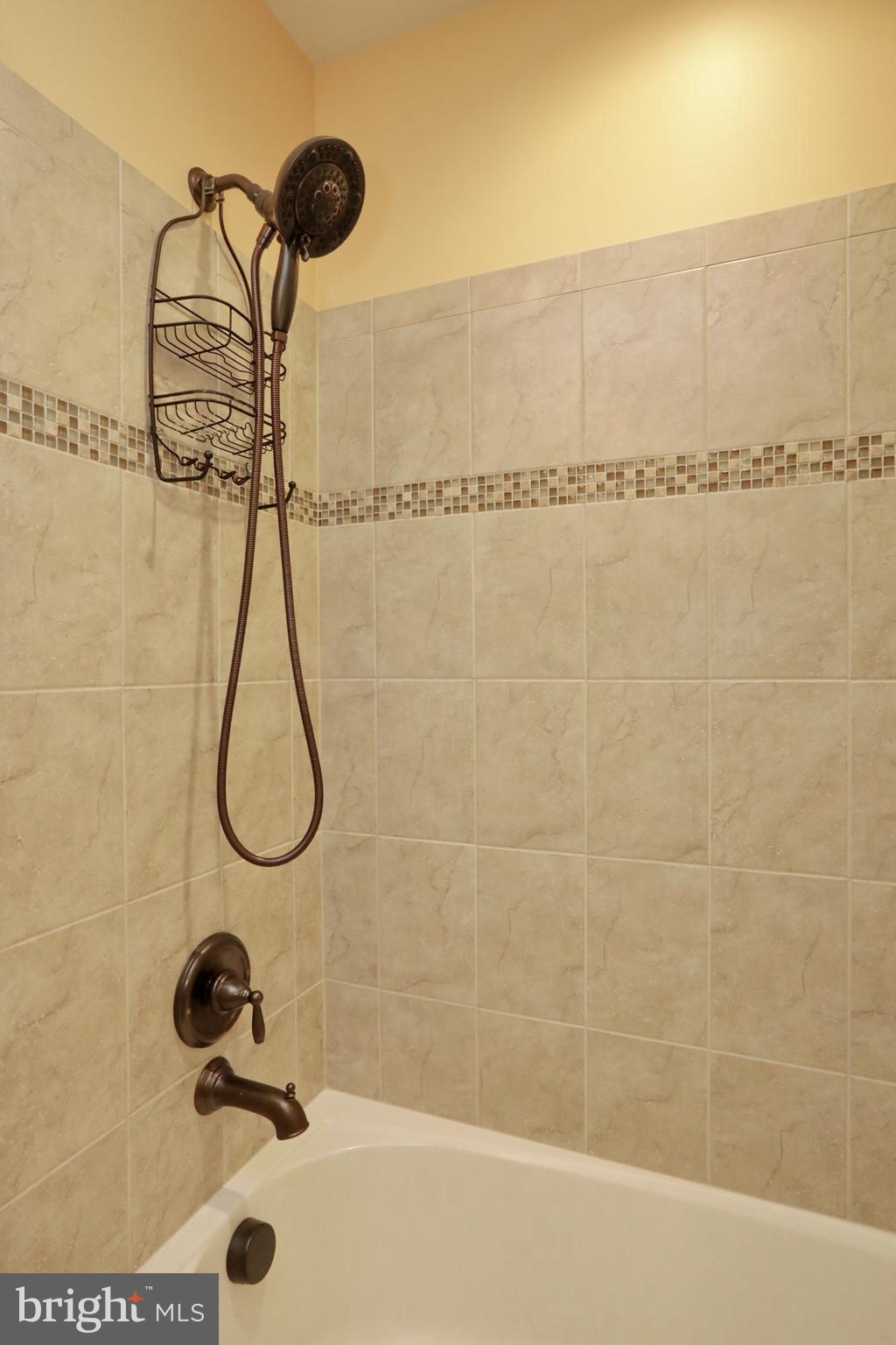 BROAD CREEK - Residential