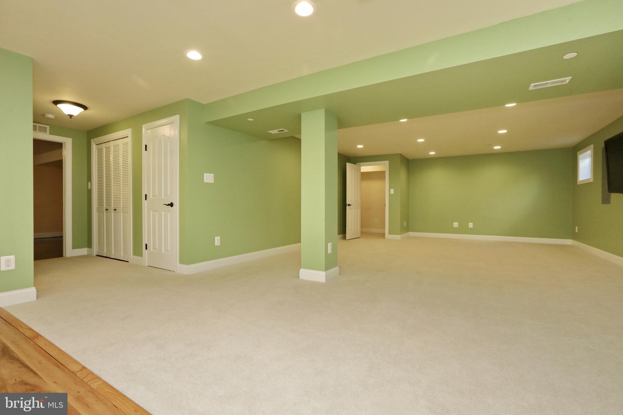 BROAD CREEK - Residential