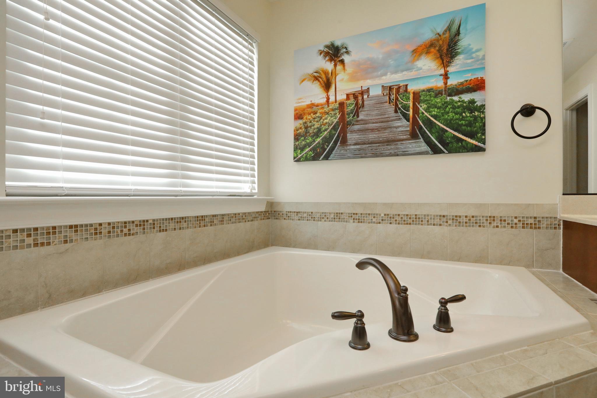 BROAD CREEK - Residential