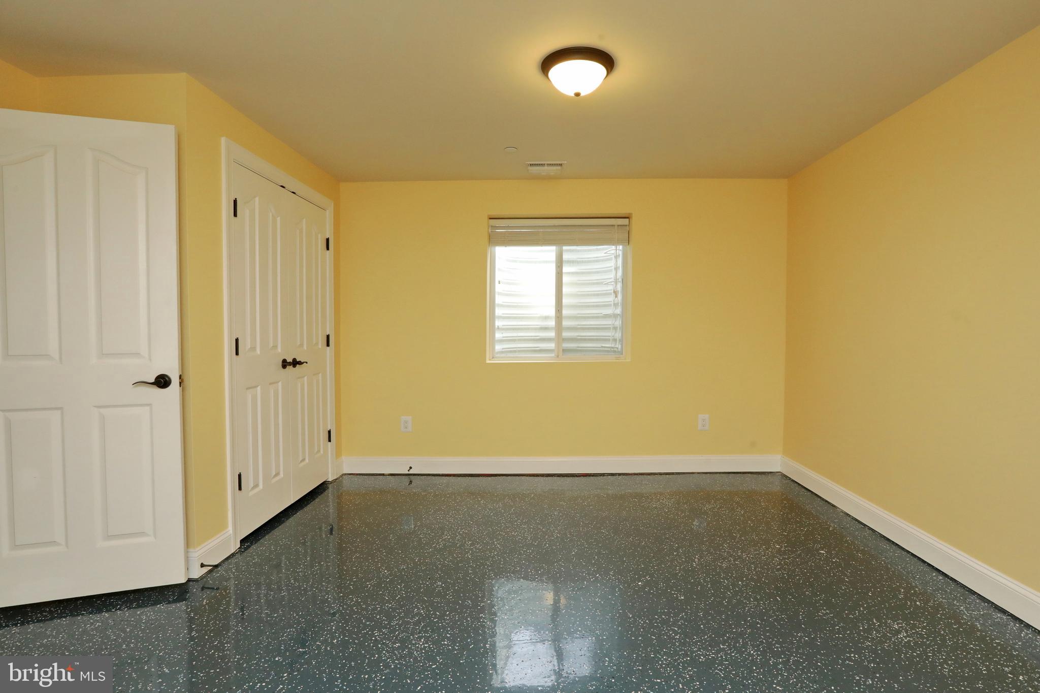 BROAD CREEK - Residential