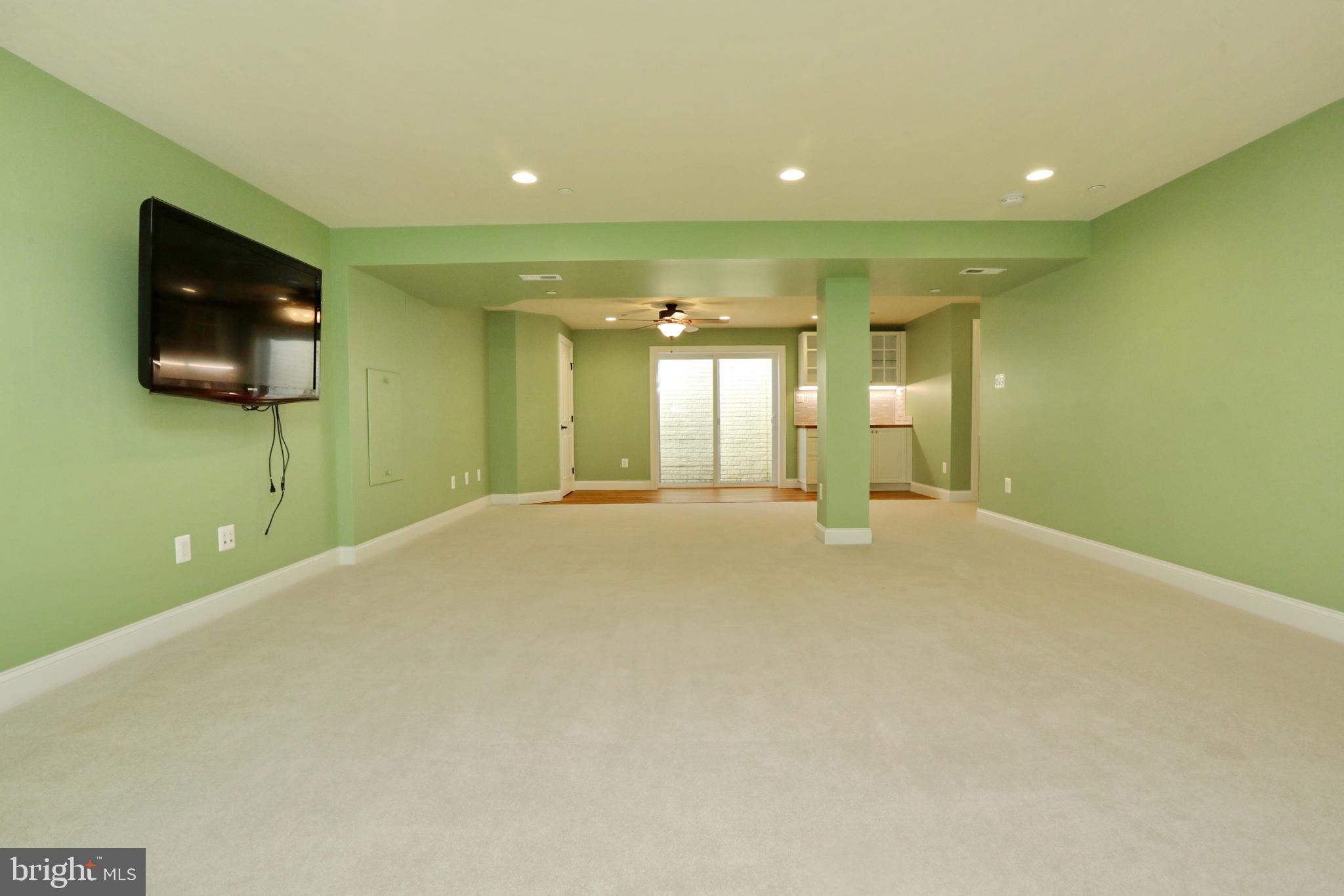 BROAD CREEK - Residential