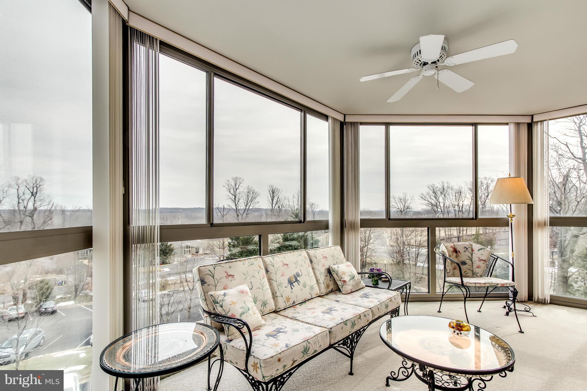 LANSDOWNE WOODS LEISURE WORLD - Residential