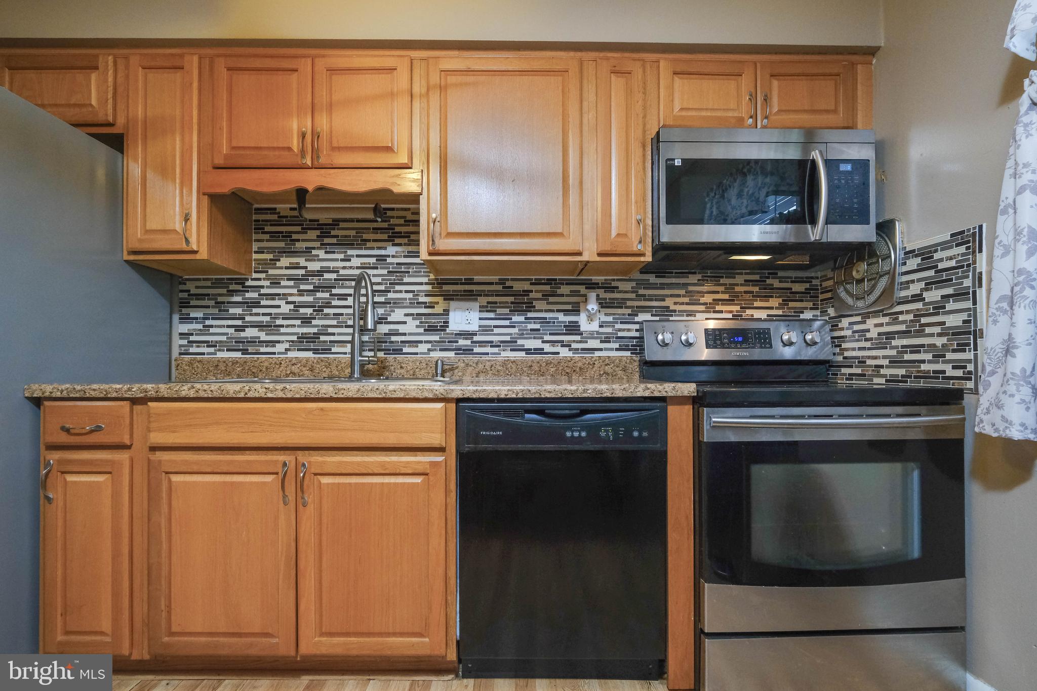 WARREN PARK - Residential