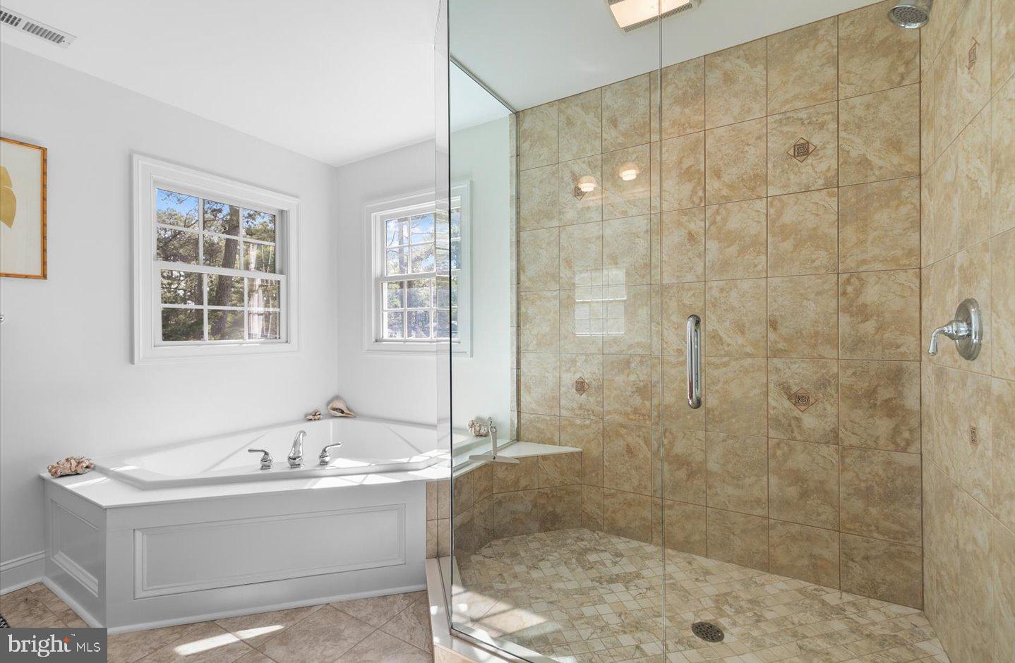 NORTH SHORES - Residential