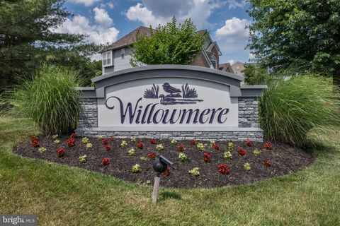 Homes For Sale - 1 Mallard Drive<br/> MOUNT LAUREL, NJ 08054