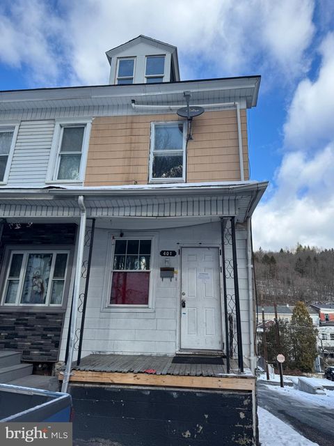 Townhouse For Sale - 401 W Walnut Street<br/> ASHLAND, PA 17921