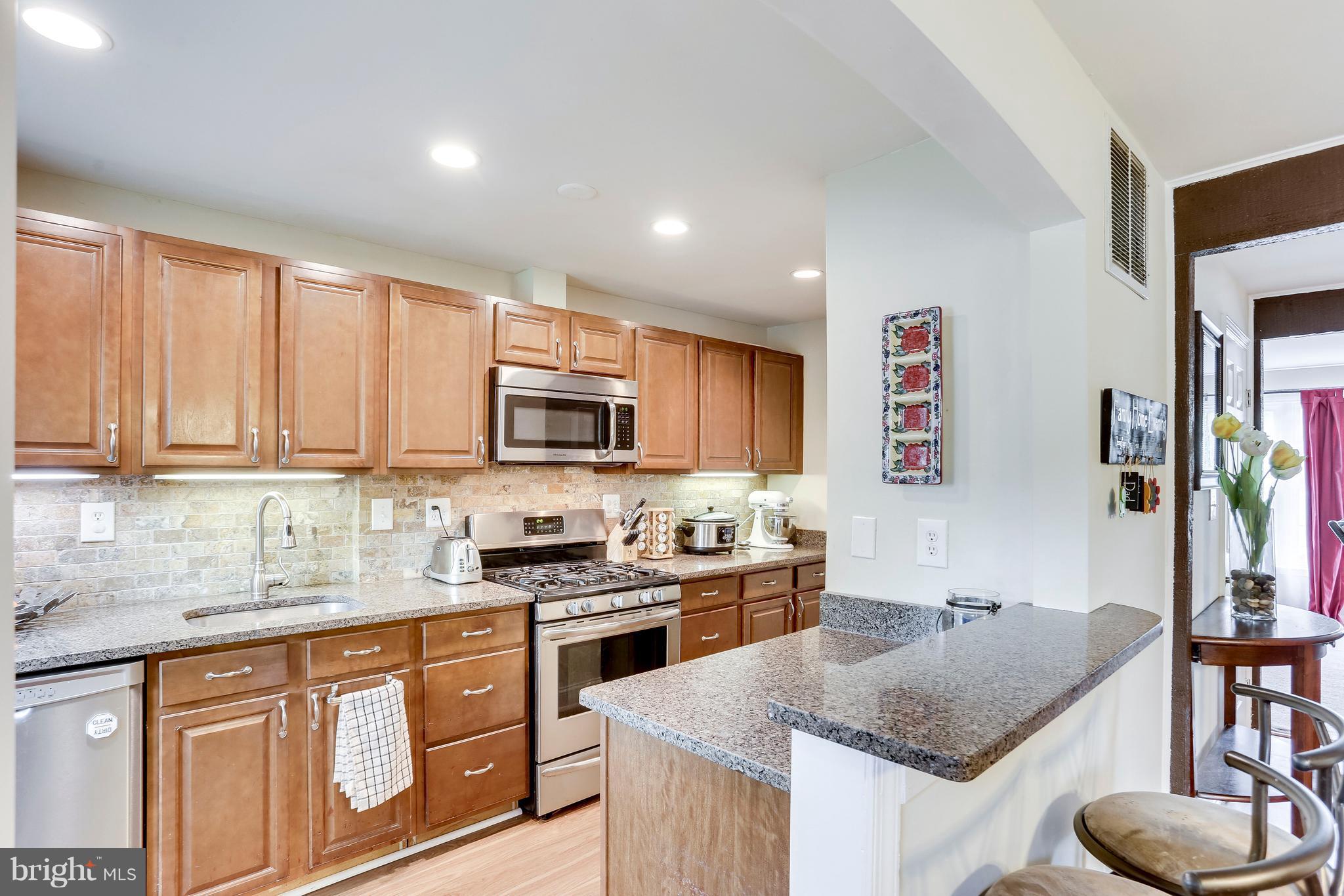 GREENWICH HILL - Residential