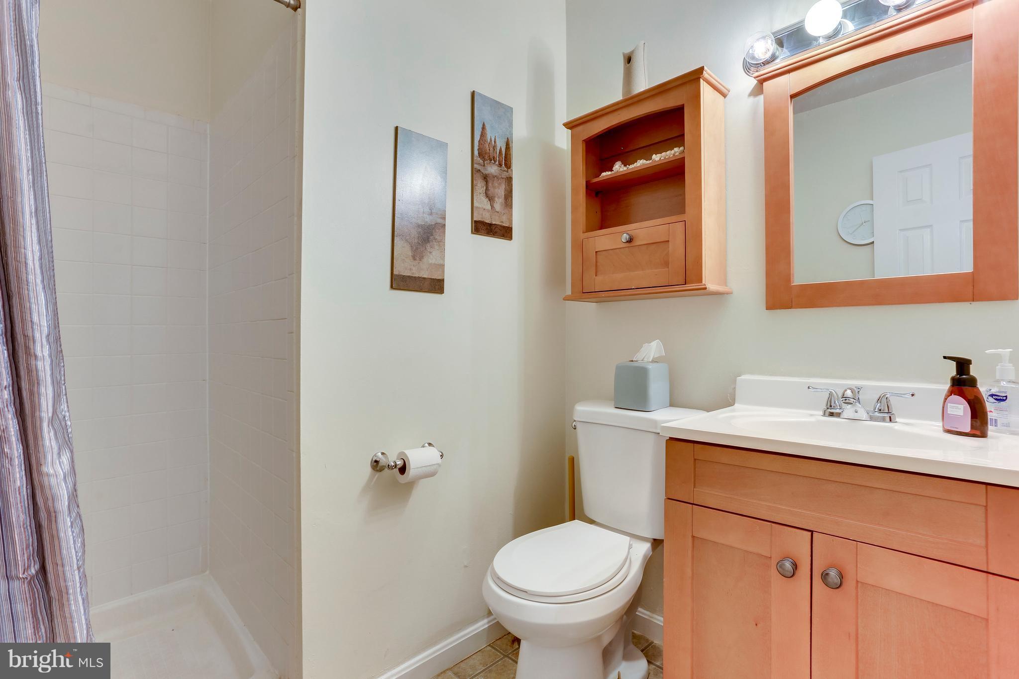 GREENWICH HILL - Residential