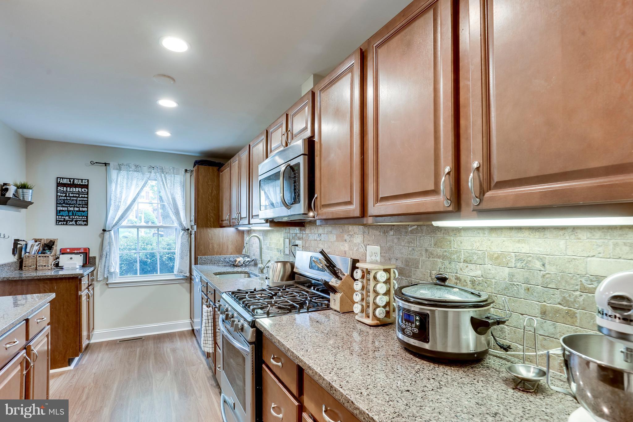 GREENWICH HILL - Residential