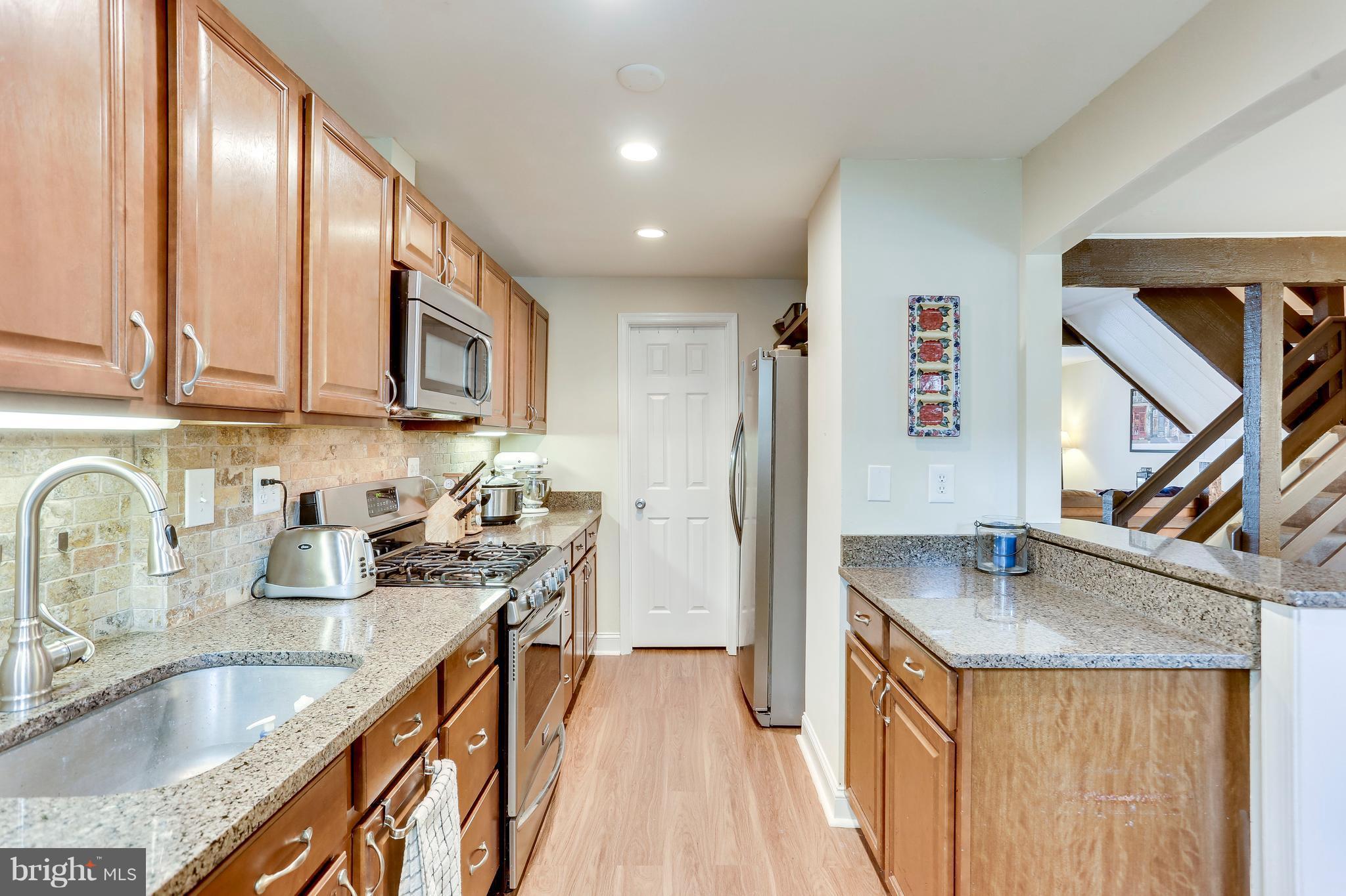 GREENWICH HILL - Residential