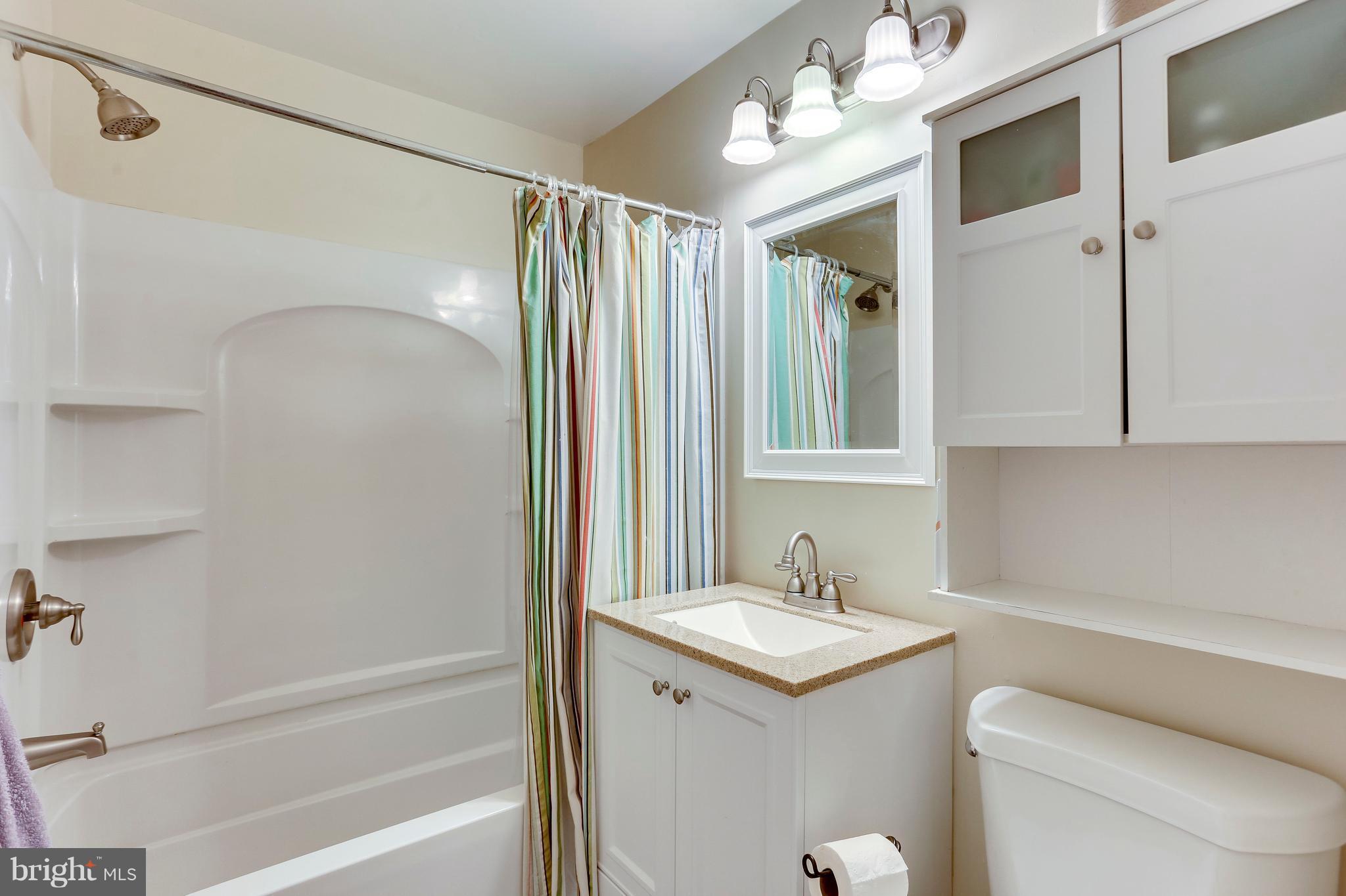 GREENWICH HILL - Residential