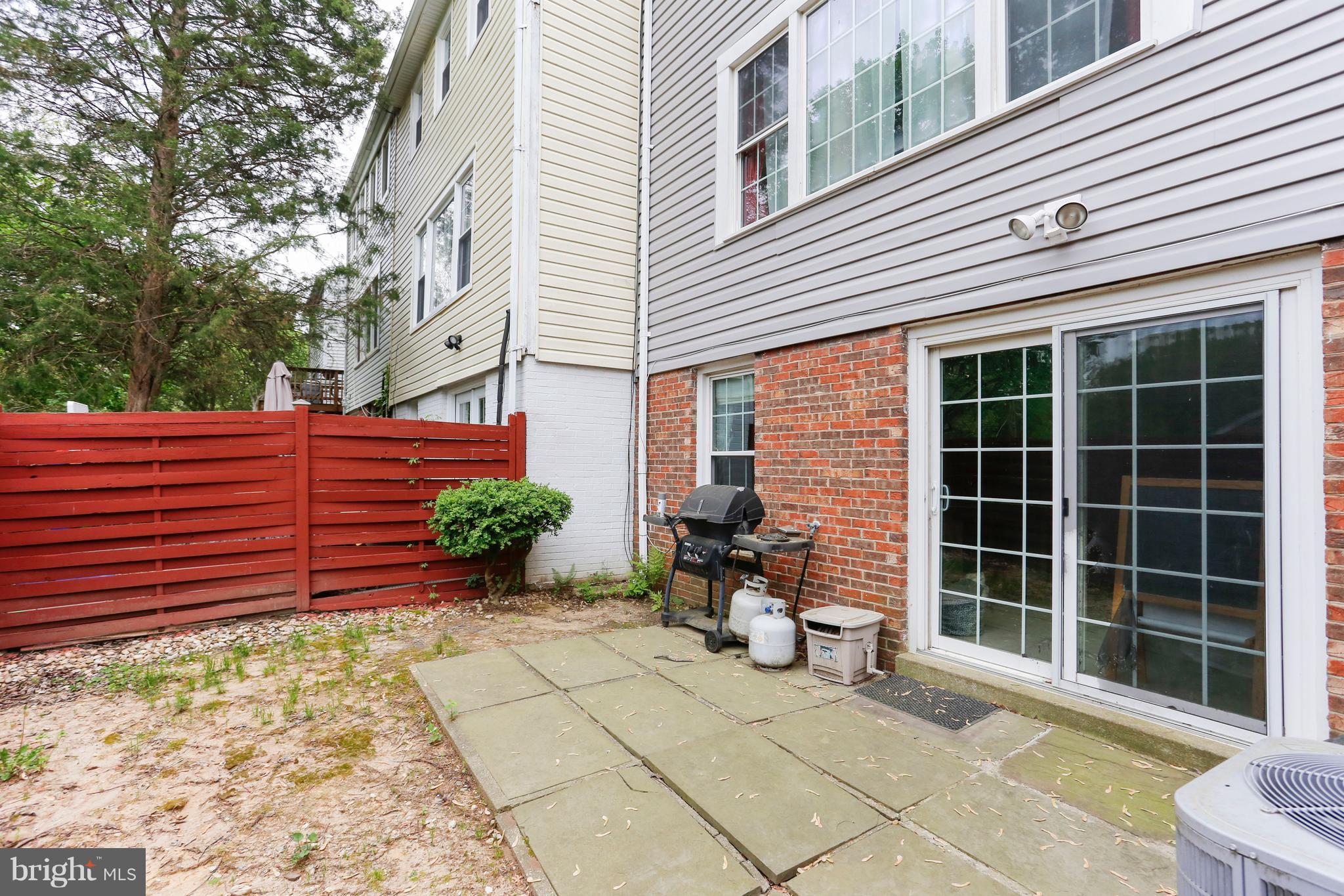 GREENWICH HILL - Residential