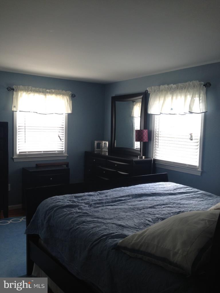 MANOR WOODS - Residential Lease