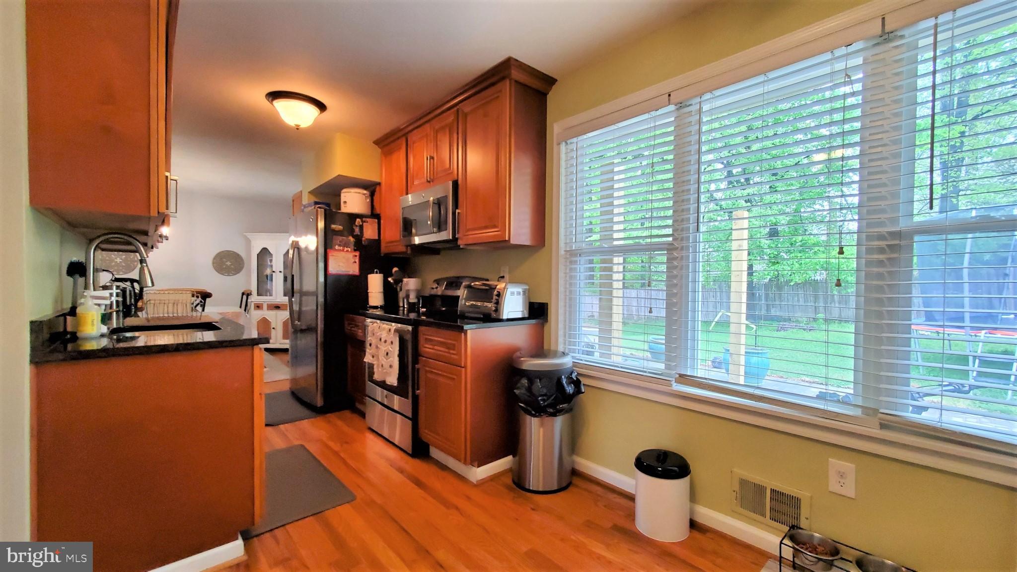 MANOR WOODS - Residential Lease