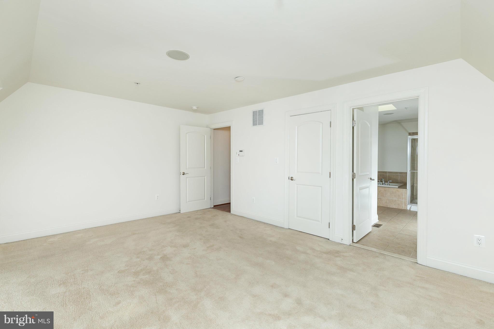 FELLS POINT HISTORIC DISTRICT - Residential