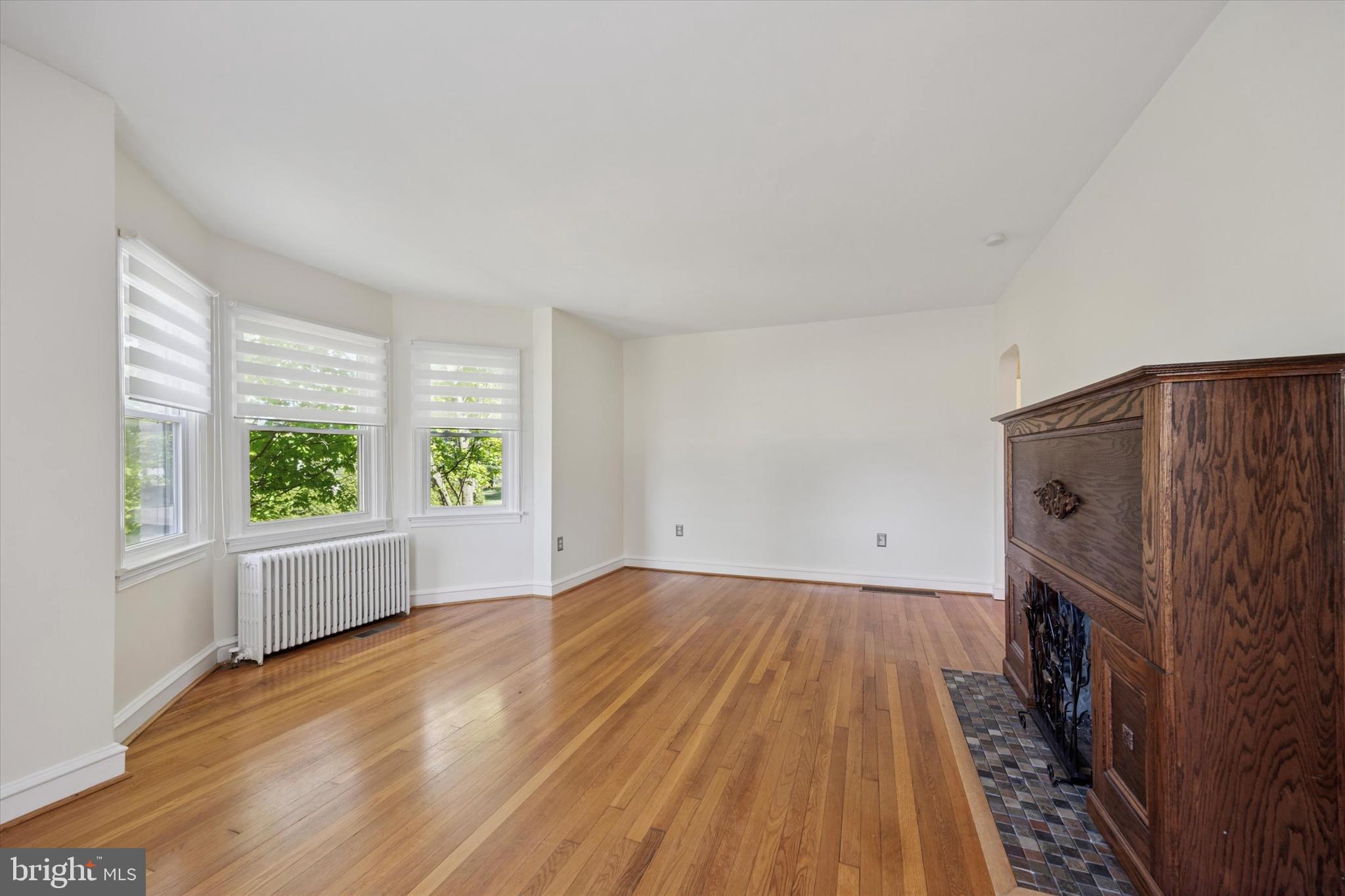 MAPLE RIDGE - Residential