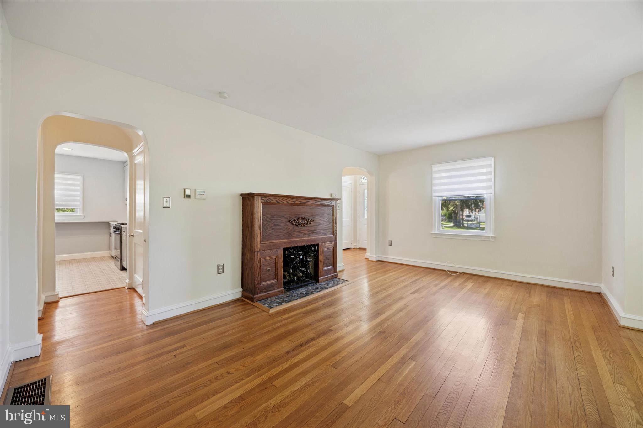 MAPLE RIDGE - Residential