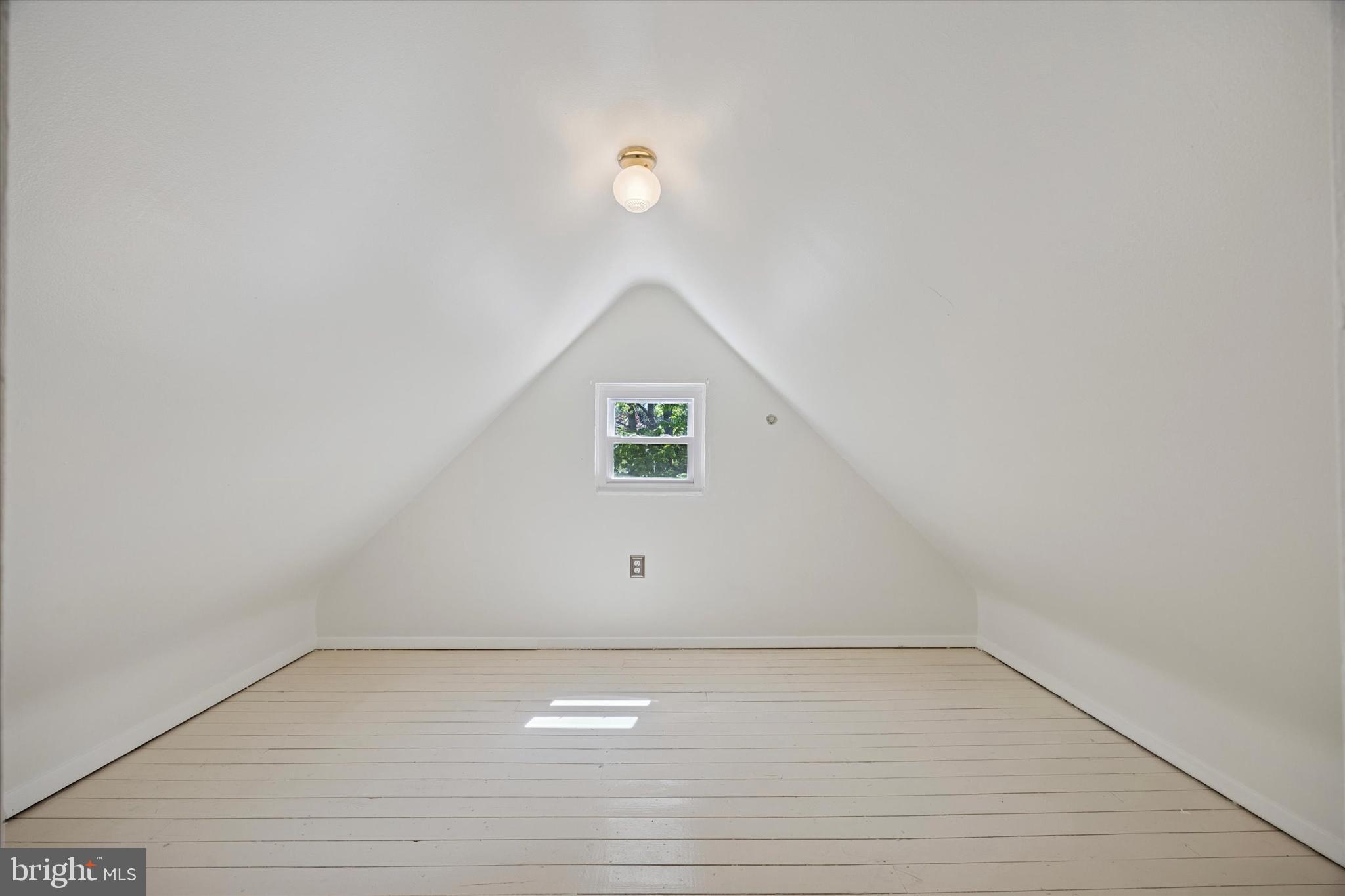 MAPLE RIDGE - Residential