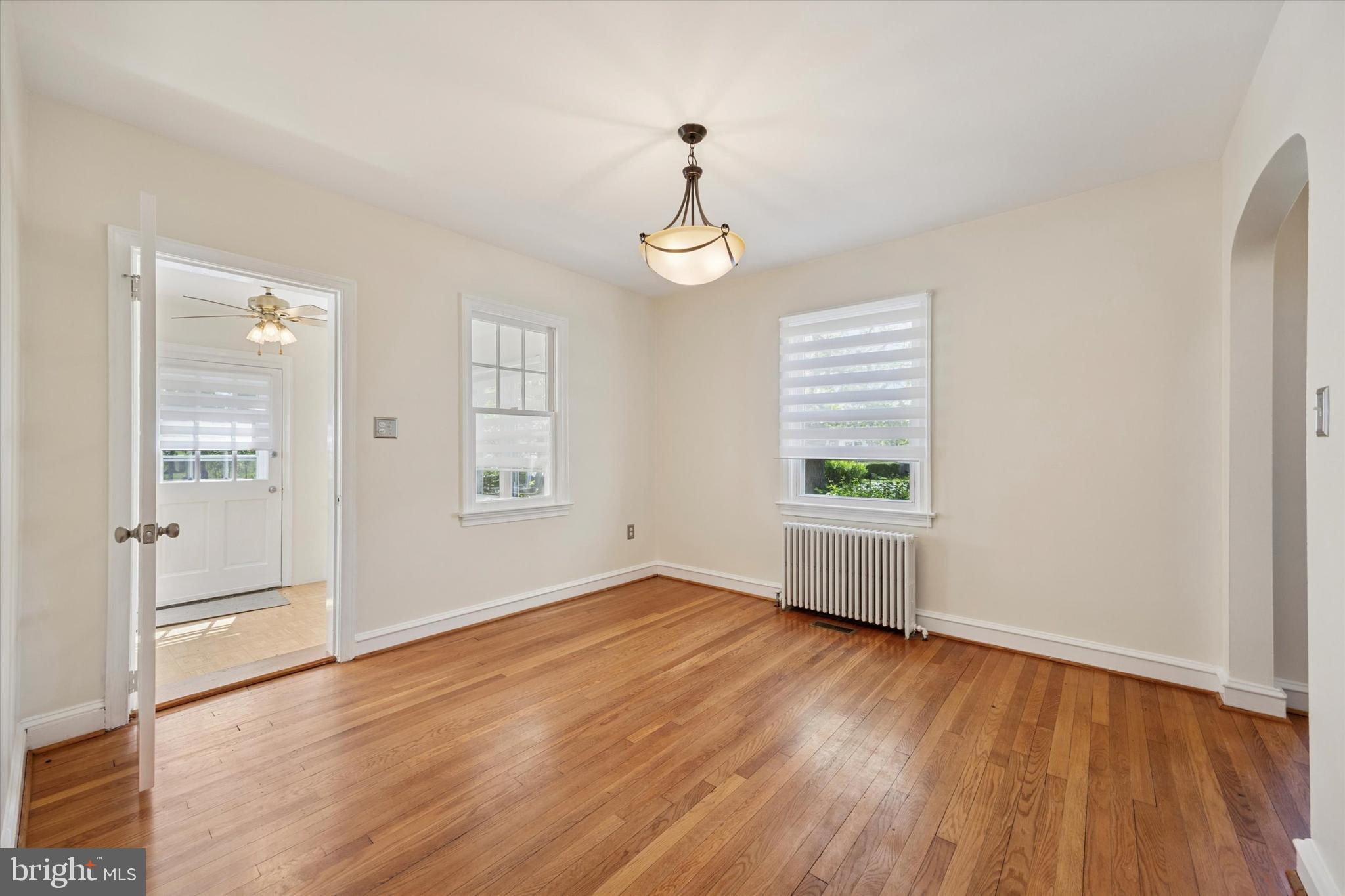 MAPLE RIDGE - Residential